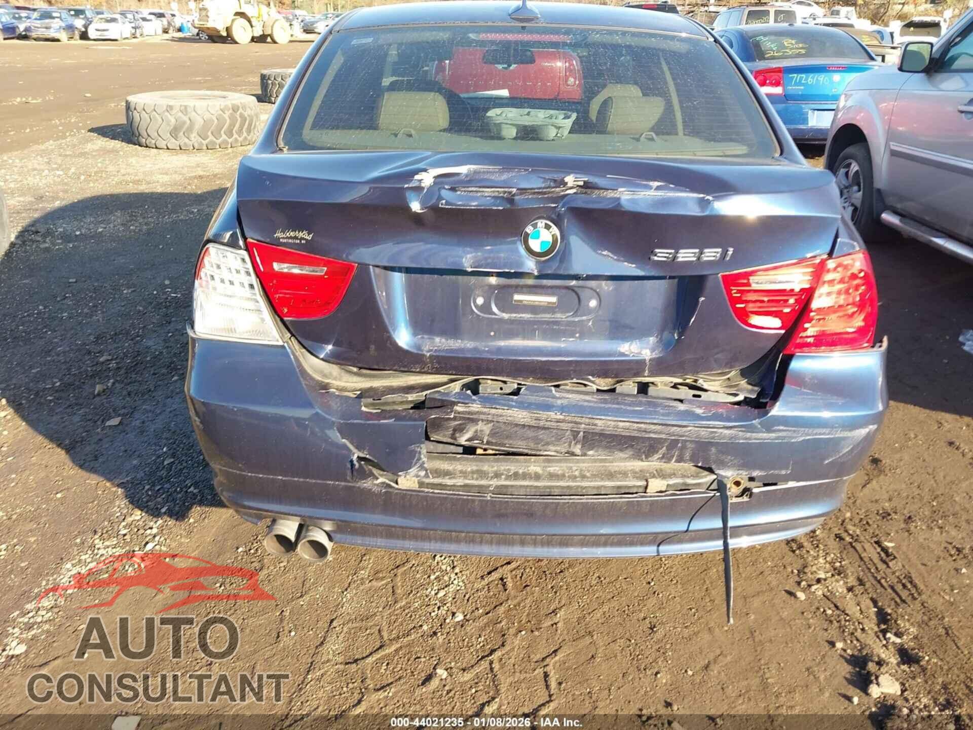 BMW 328I 2011 - WBAPK5C52BA658250