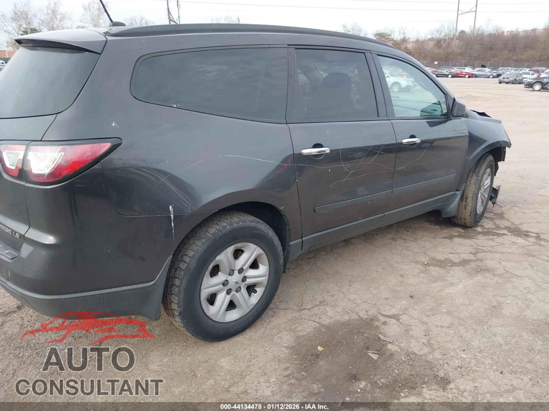 CHEVROLET TRAVERSE 2015 - 1GNKRFED5FJ329543
