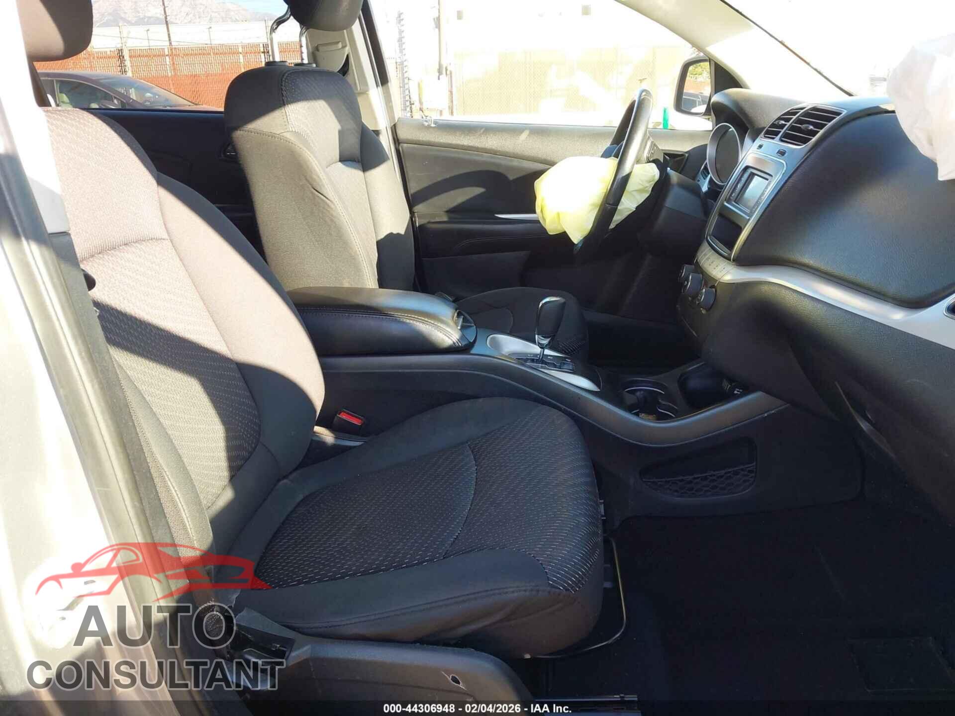 DODGE JOURNEY 2016 - 3C4PDCBB8GT132357