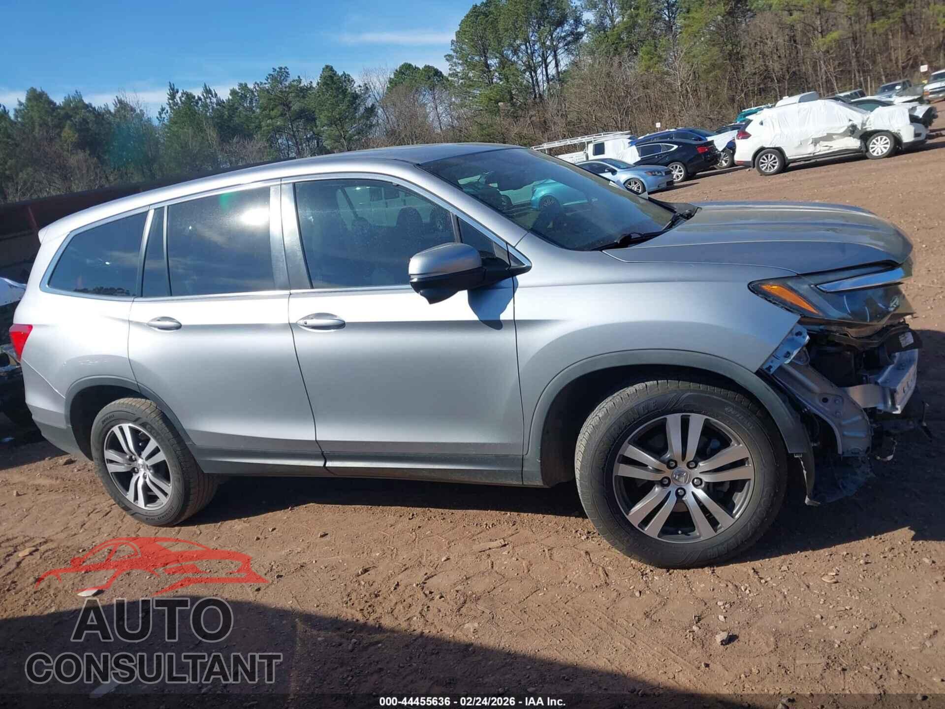 HONDA PILOT 2018 - 5FNYF5H50JB032948
