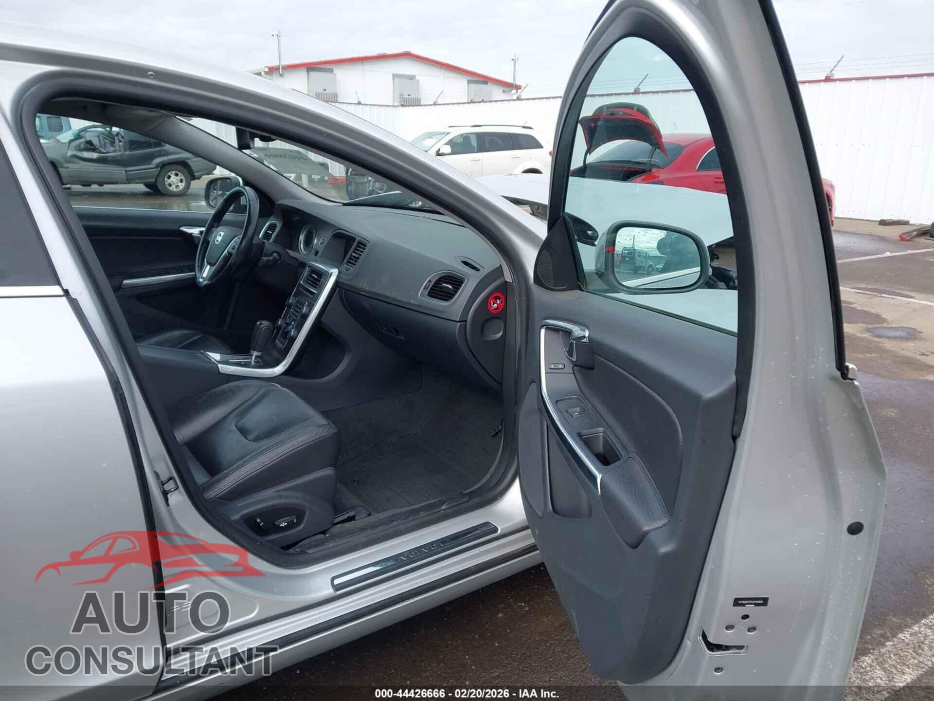 VOLVO S60 2012 - YV1622FS7C2140820