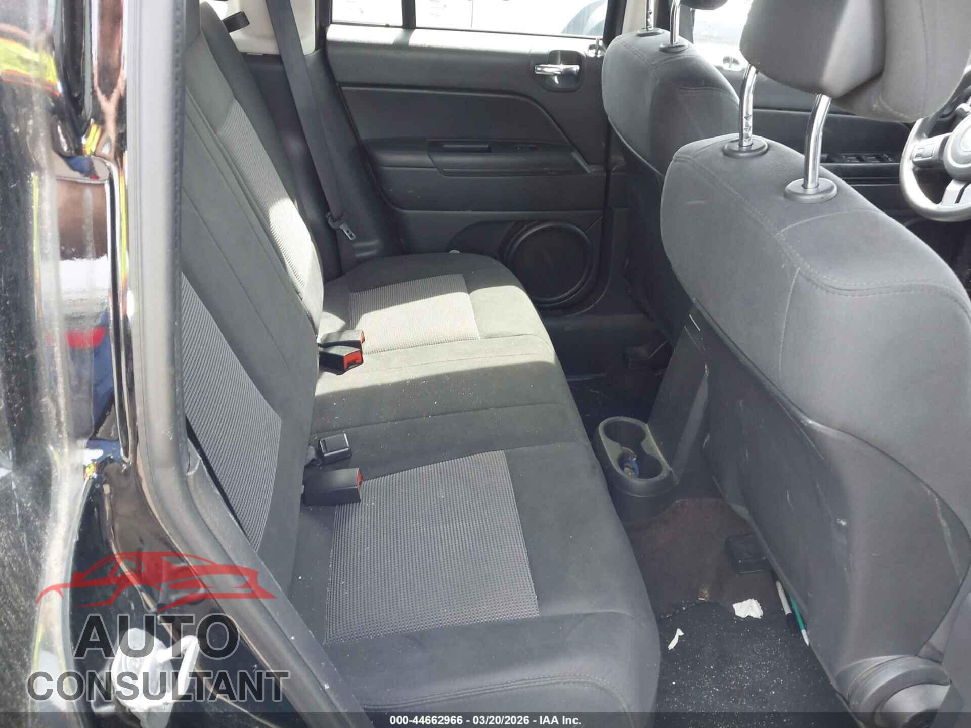 JEEP COMPASS 2013 - 1C4NJCBB3DD235140