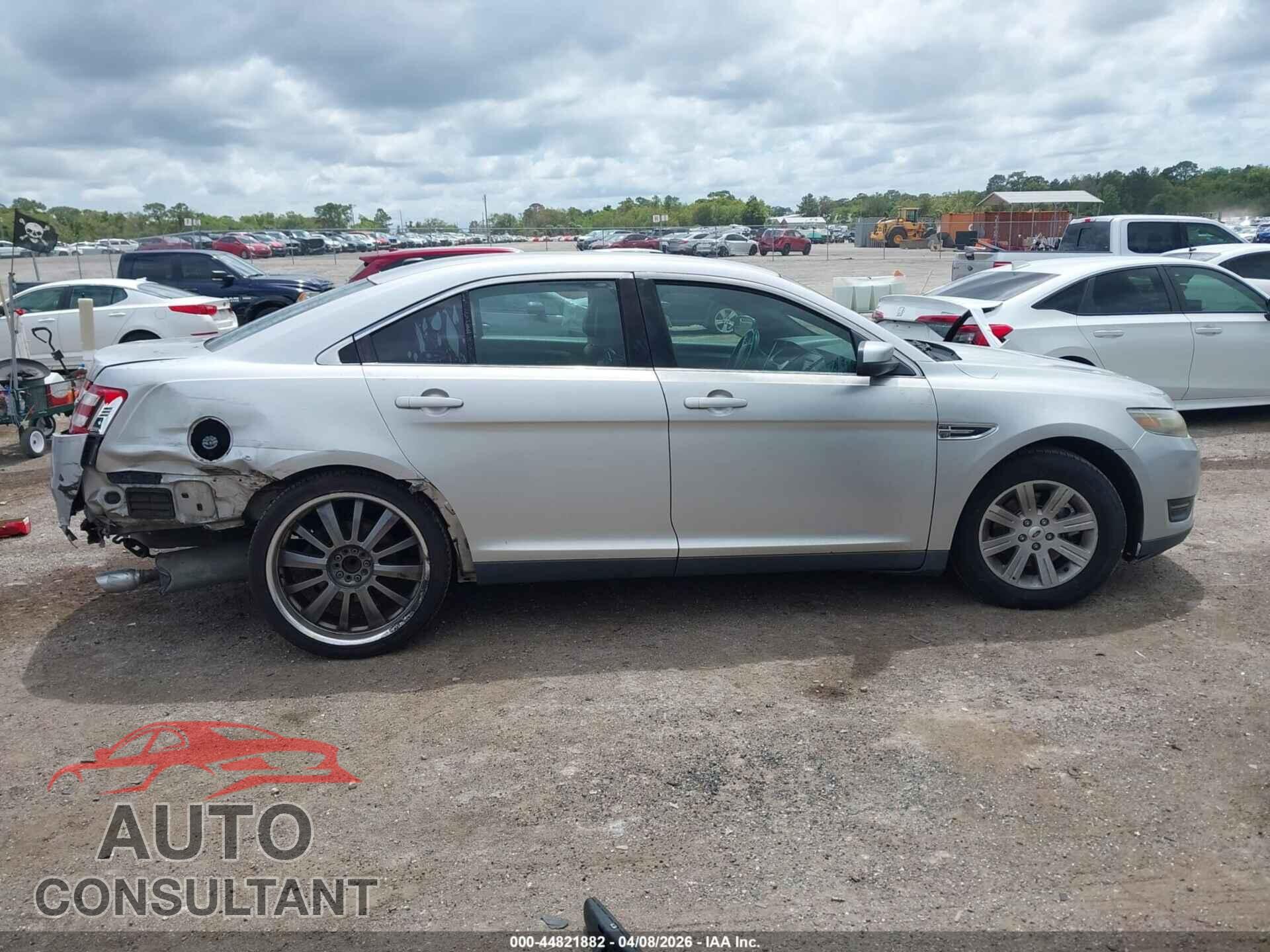 FORD TAURUS 2013 - 1FAHP2E8XDG177344