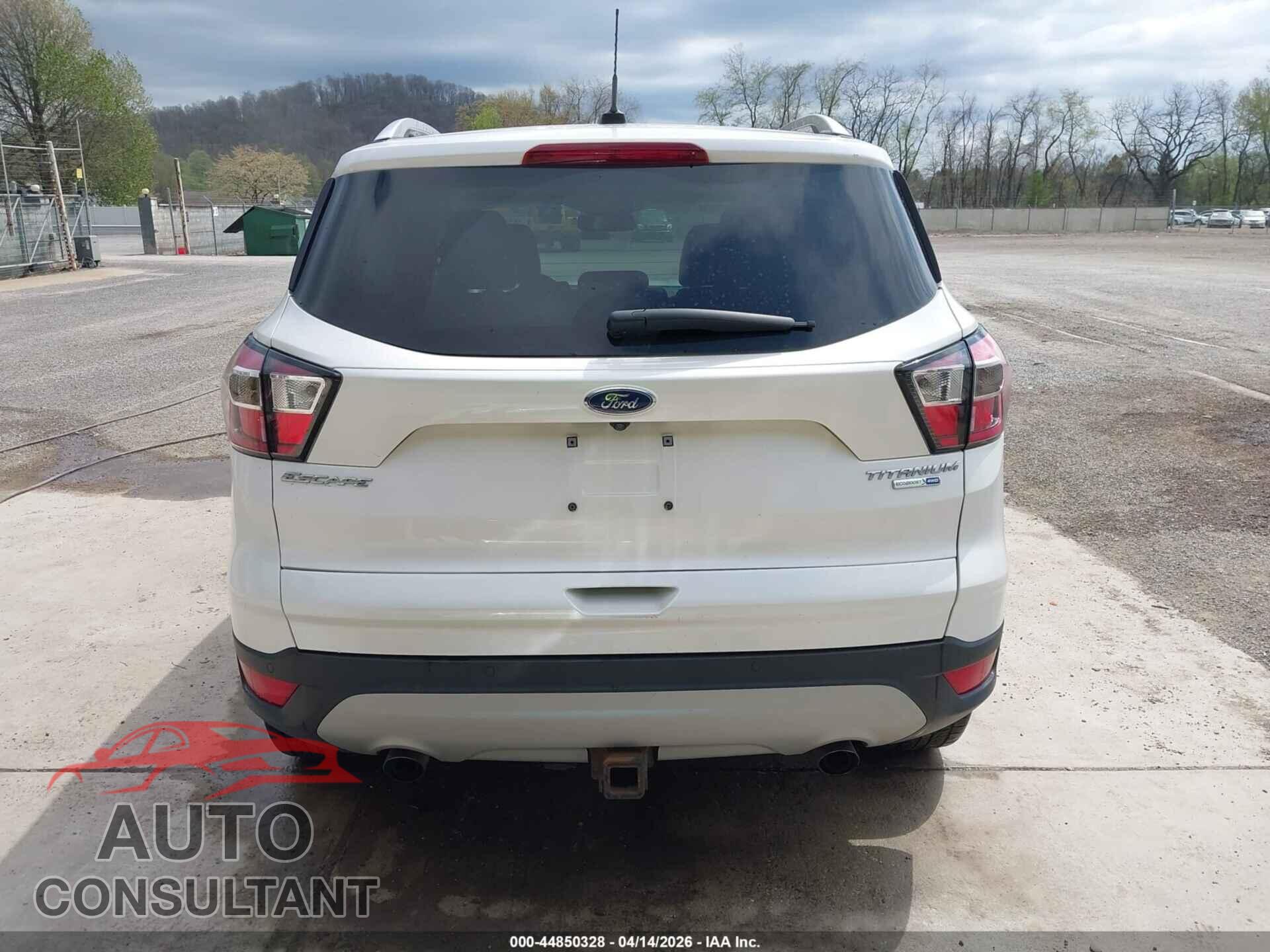 FORD ESCAPE 2017 - 1FMCU9J98HUB76278