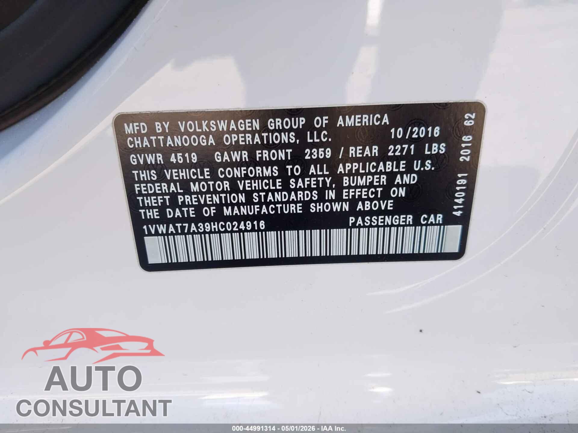 VOLKSWAGEN PASSAT 2017 - 1VWAT7A39HC024916