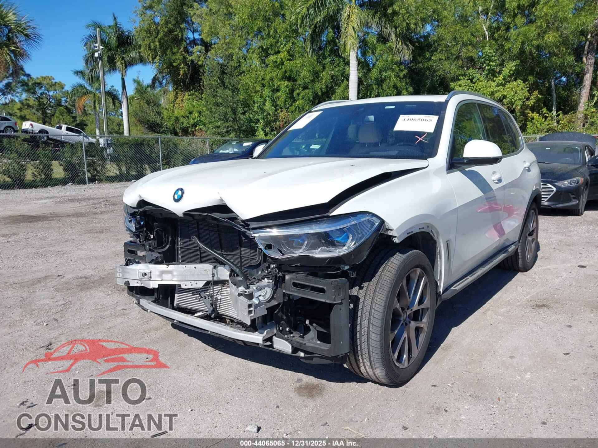 BMW X5 2021 - 5UXCR6C08M9F30267