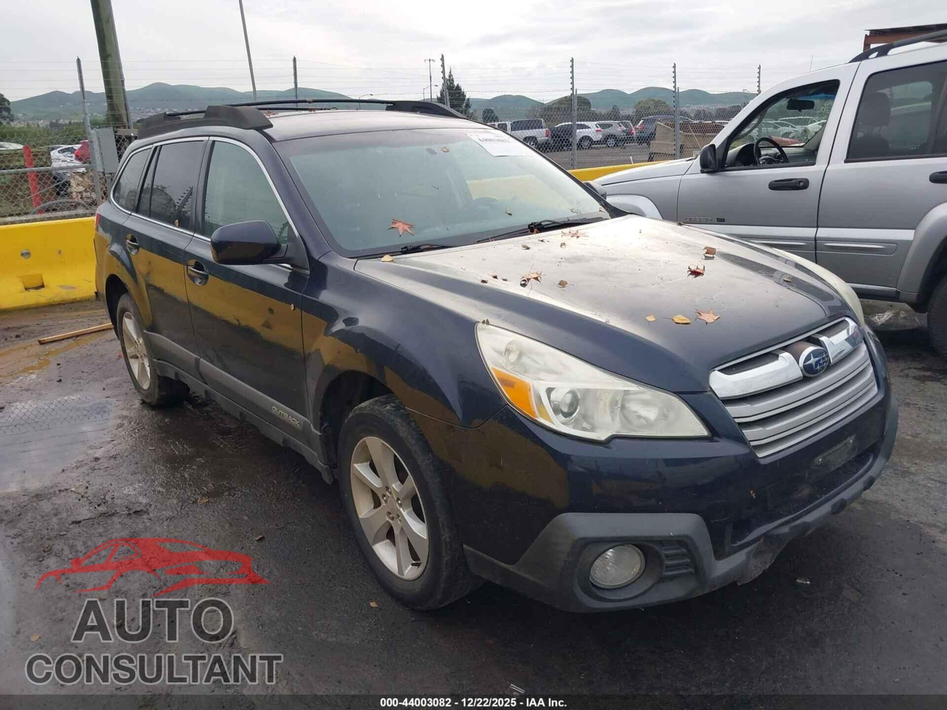 SUBARU OUTBACK 2013 - 4S4BRBCC2D3270234