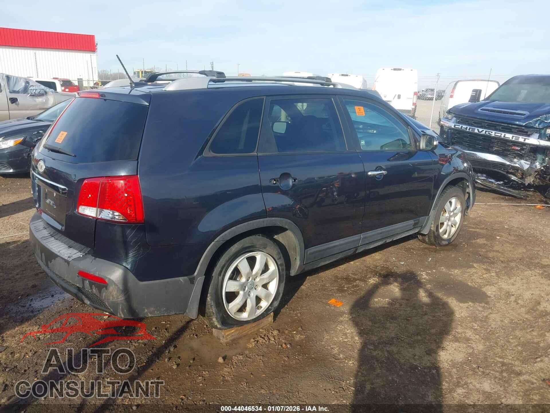 KIA SORENTO 2013 - 5XYKT4A62DG352037