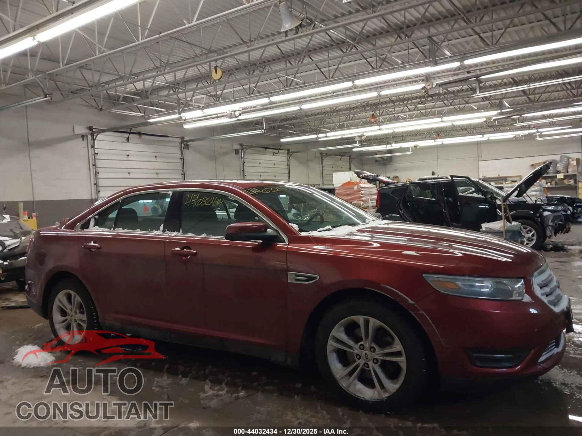 FORD TAURUS 2014 - 1FAHP2E83EG140315