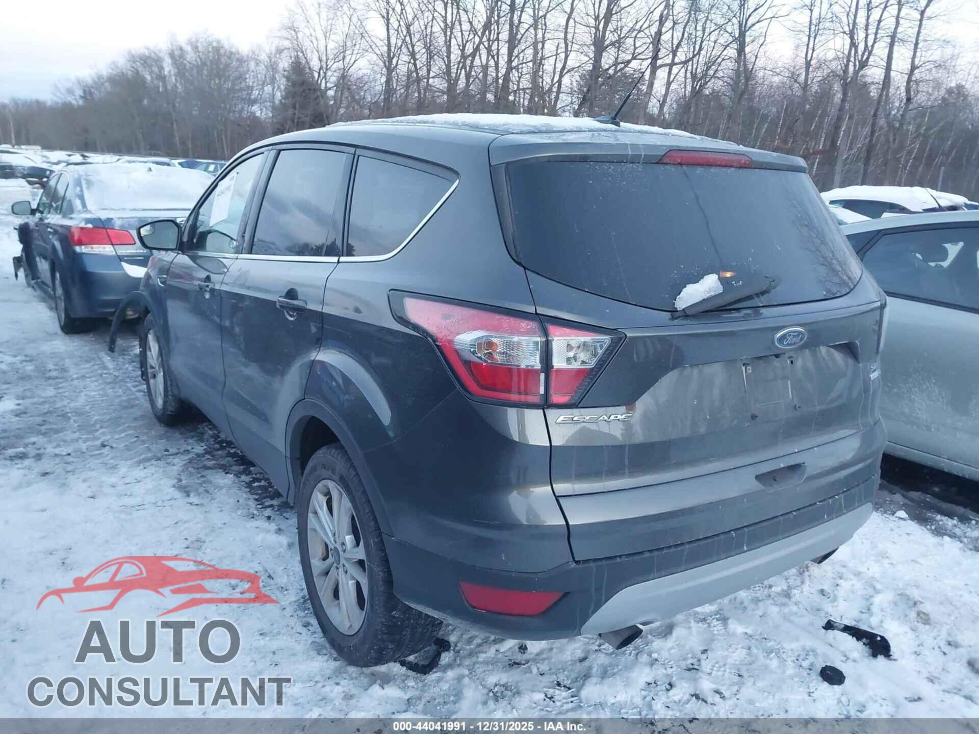 FORD ESCAPE 2017 - 1FMCU9GD0HUC83594