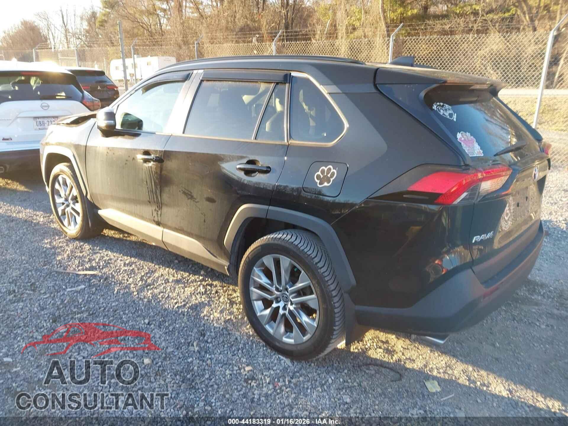 TOYOTA RAV4 2021 - 2T3A1RFVXMC256058
