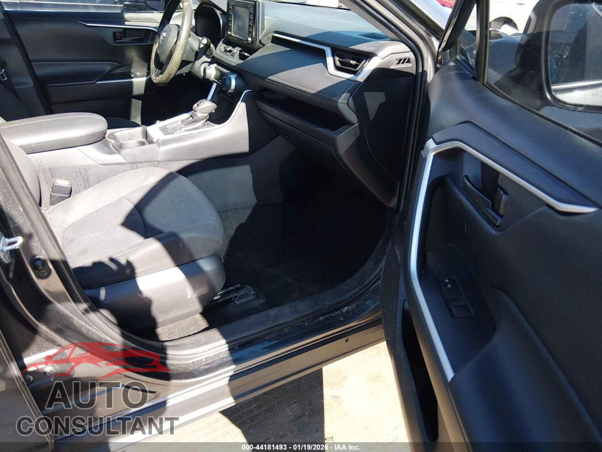 TOYOTA RAV4 2020 - 2T3H1RFV0LC064886