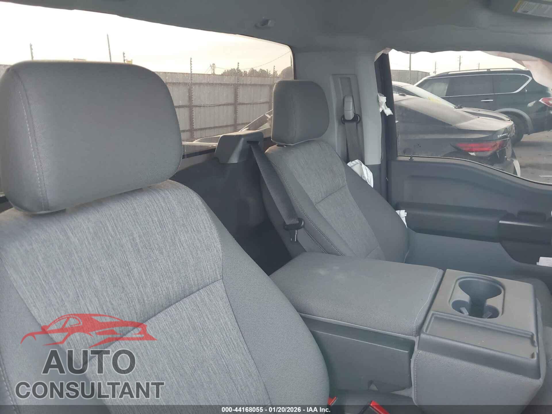 FORD F-150 2023 - 1FTMF1C51PKG20318