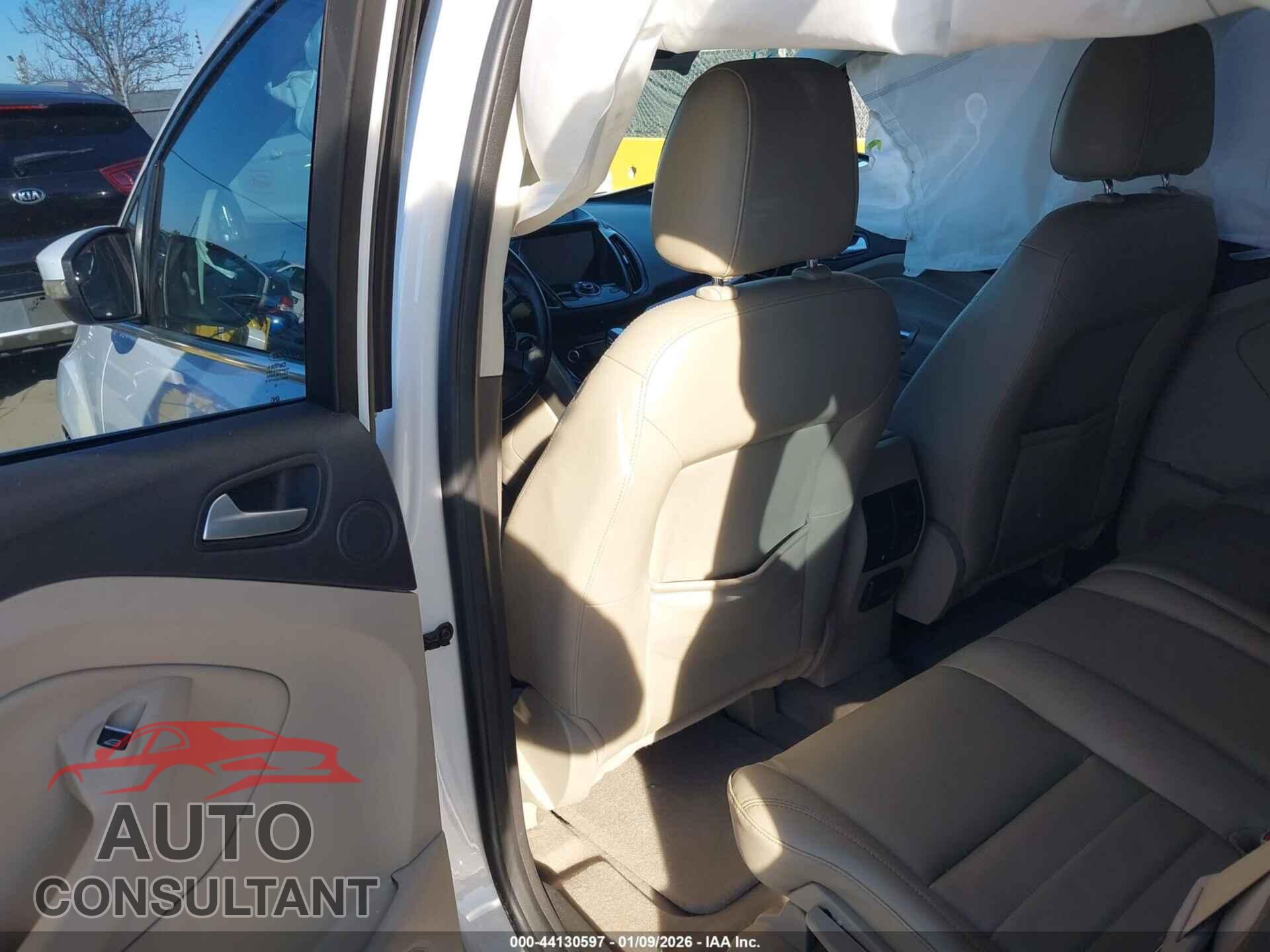 FORD C-MAX HYBRID 2013 - 1FADP5BU0DL543112