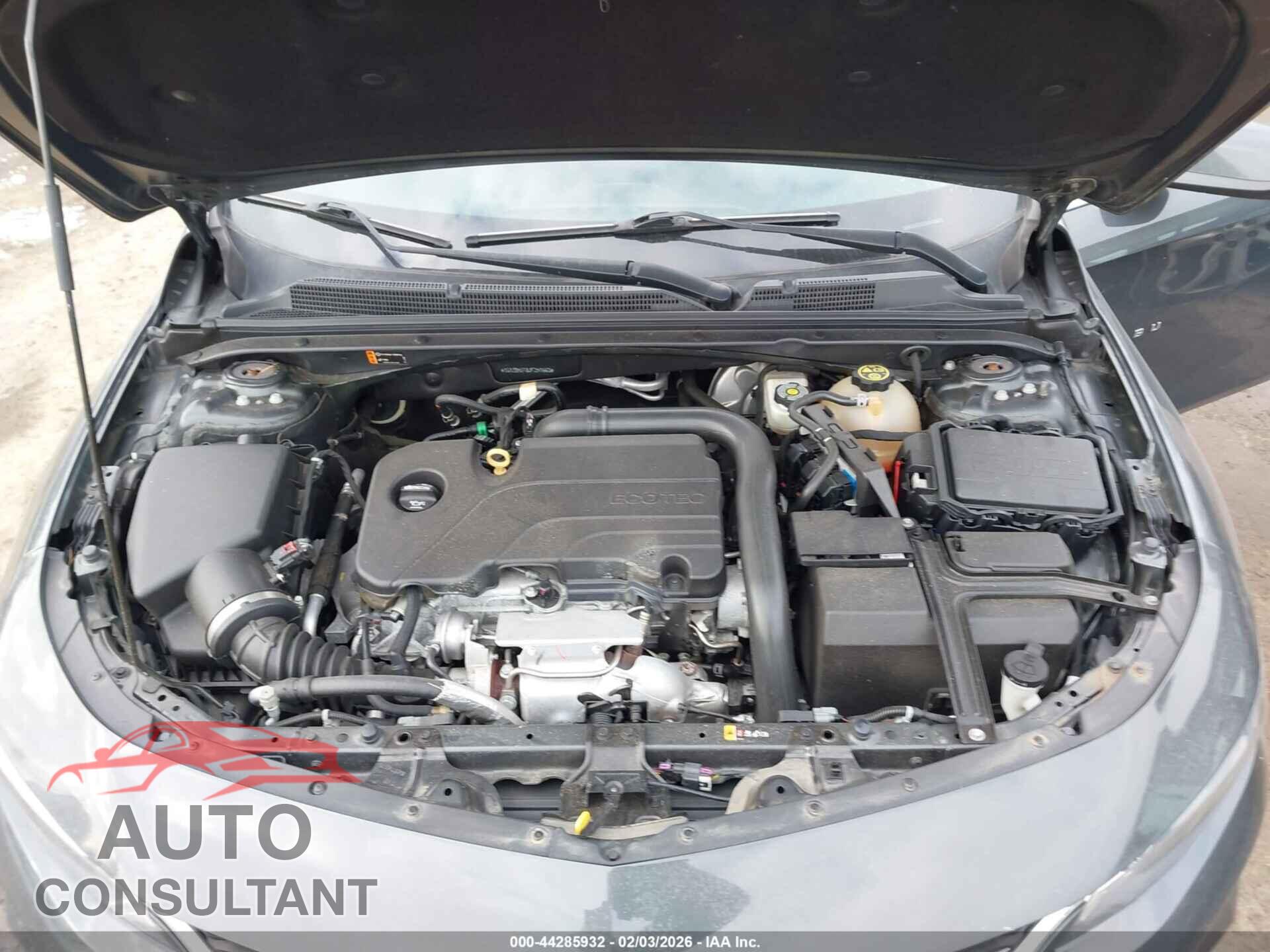 CHEVROLET MALIBU 2018 - 1G1ZD5ST8JF251663