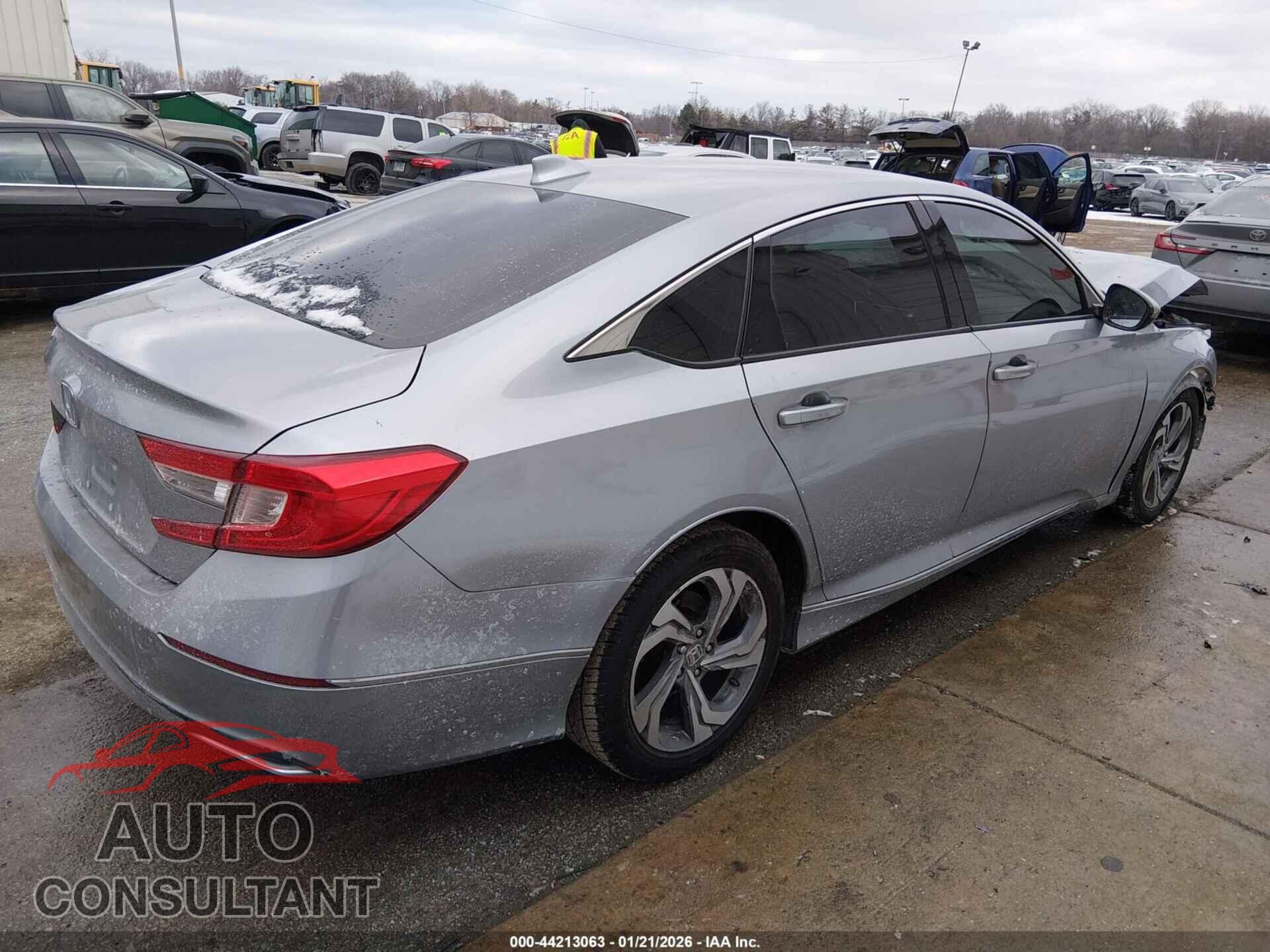 HONDA ACCORD 2018 - 1HGCV1F49JA001577