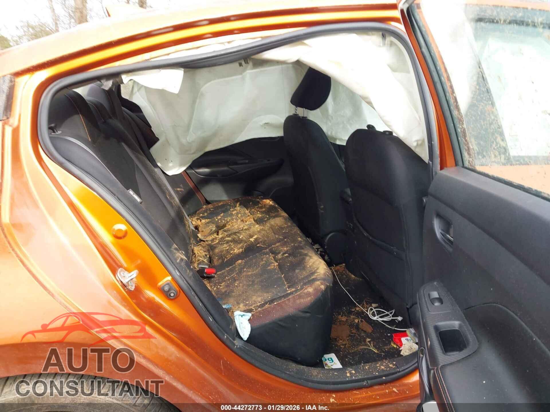 NISSAN VERSA 2021 - 3N1CN8FV1ML895770
