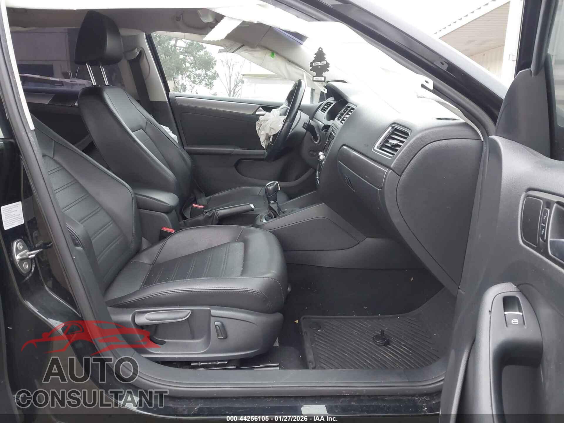VOLKSWAGEN JETTA 2014 - 3VWL17AJ4EM376910