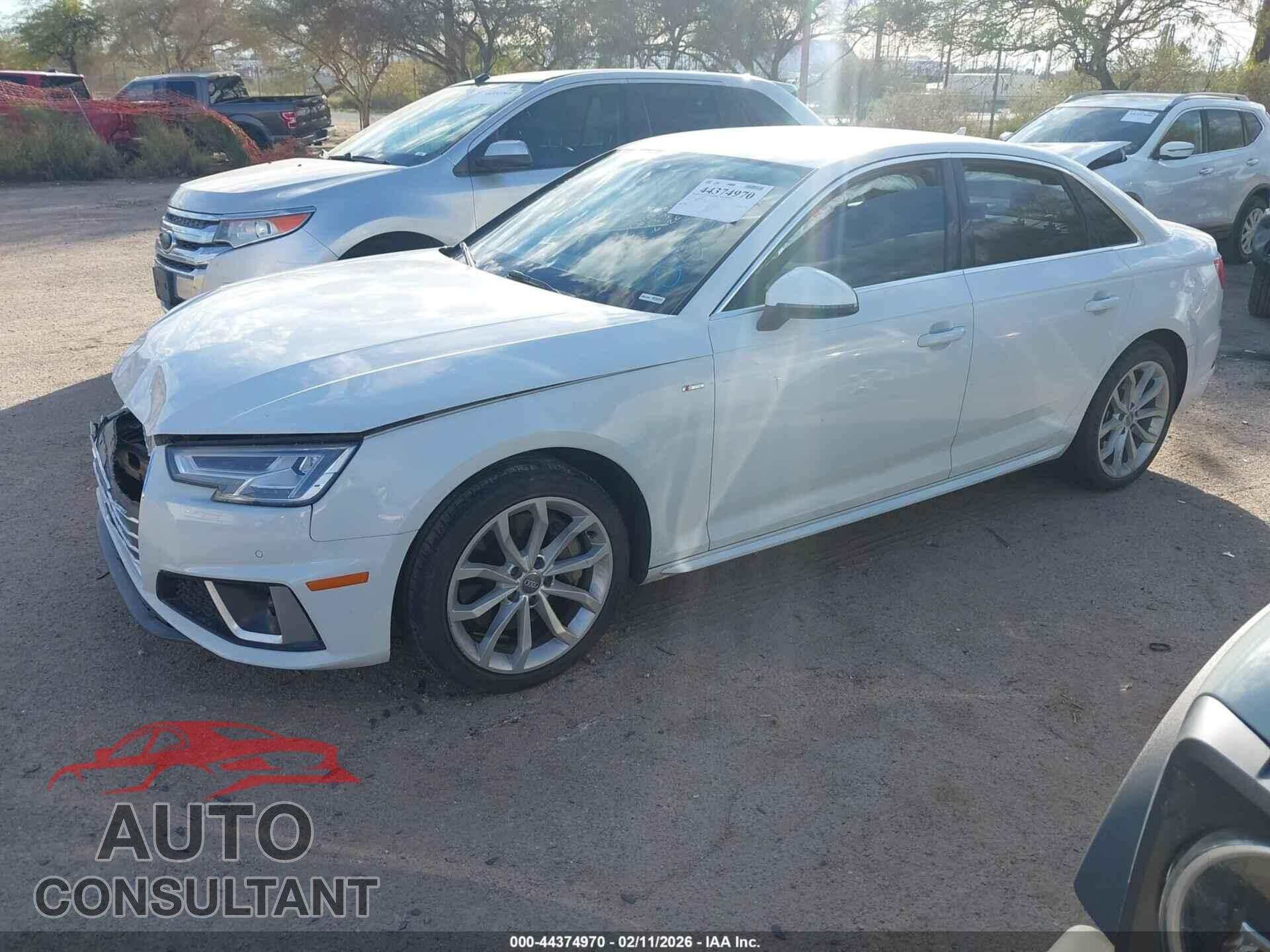 AUDI A4 2019 - WAUENAF48KN012567