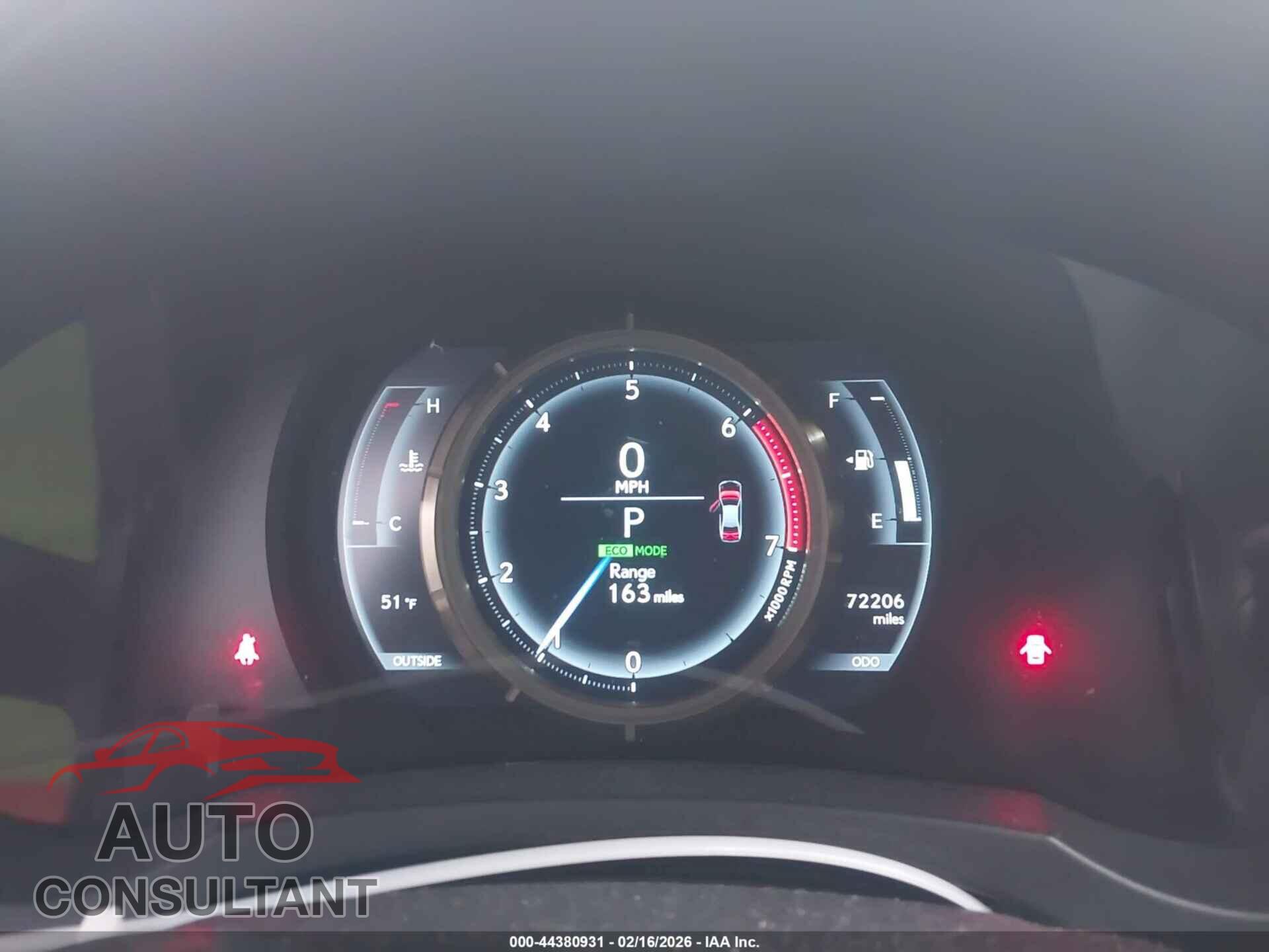LEXUS IS 200T 2016 - JTHBA1D27G5018398