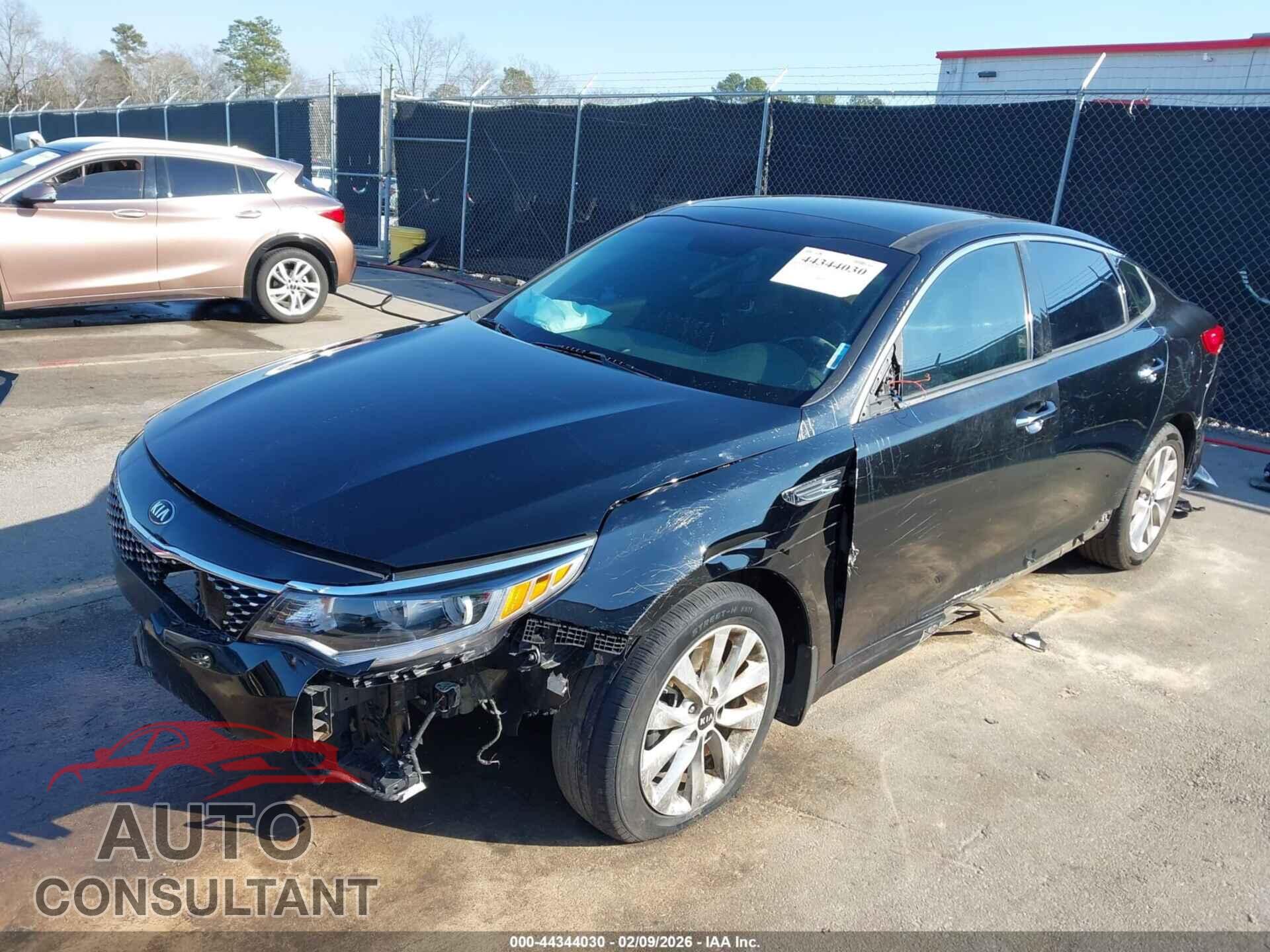 KIA OPTIMA 2018 - 5XXGT4L37JG206077
