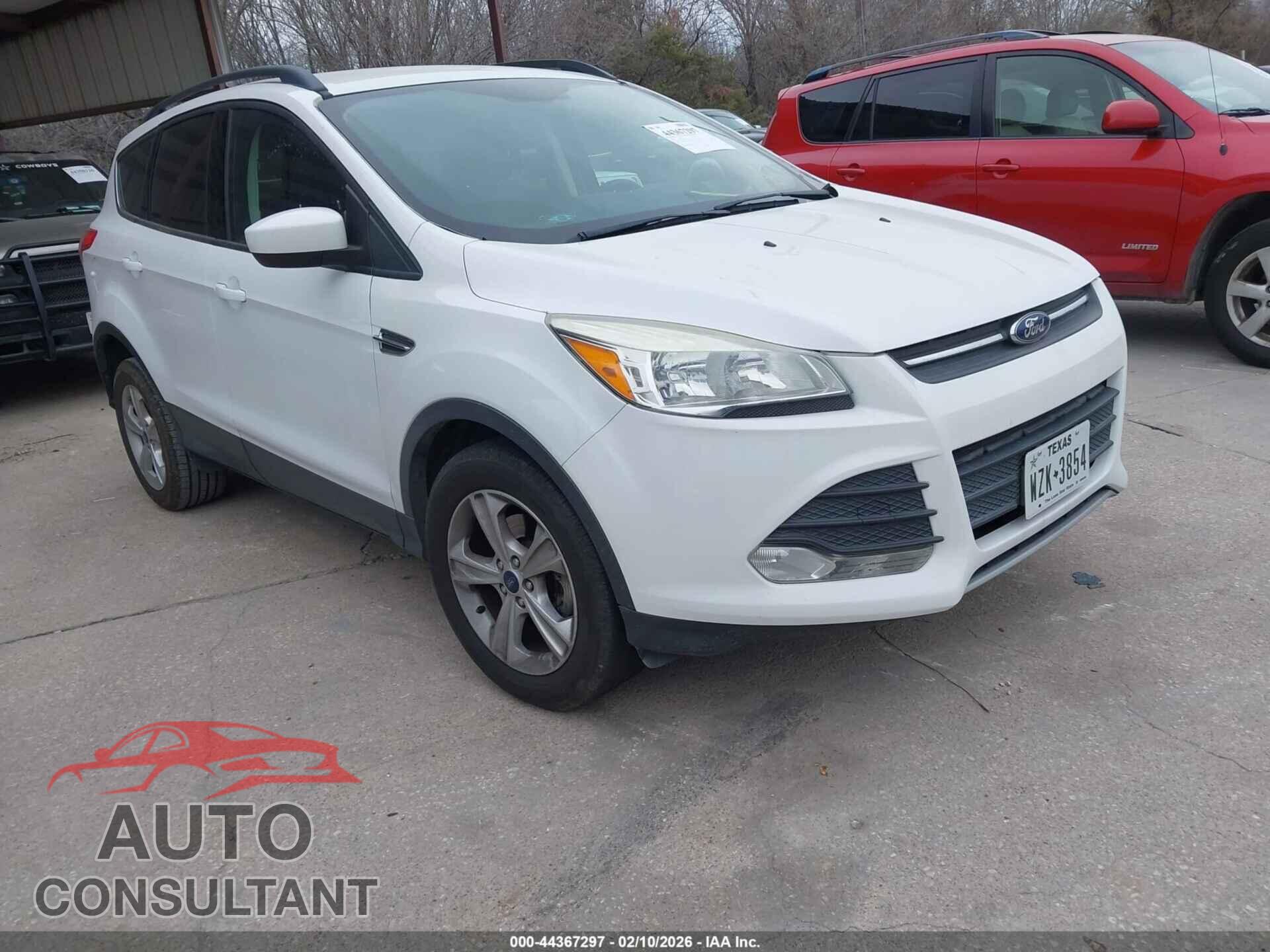 FORD ESCAPE 2016 - 1FMCU0GX3GUC80810