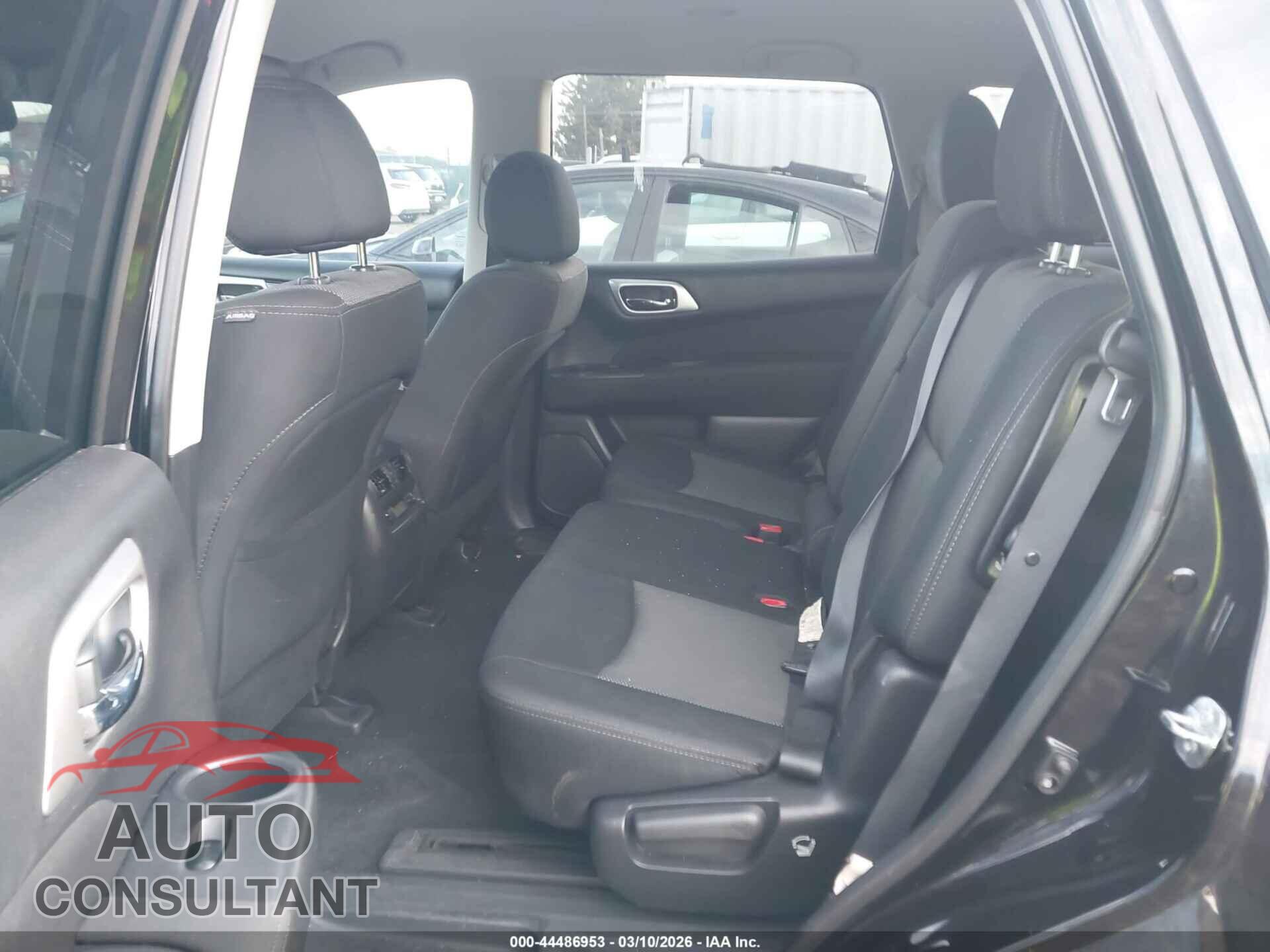 NISSAN PATHFINDER 2017 - 5N1DR2MNXHC663896