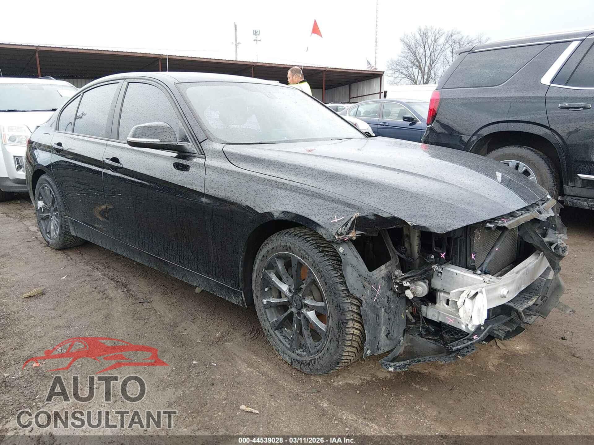 BMW 320I 2017 - WBA8E1G33HNU18459