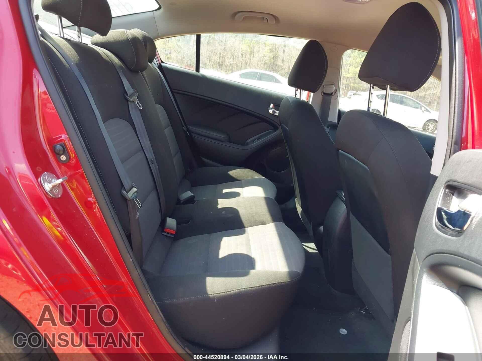 KIA FORTE 2018 - 3KPFL4A78JE275404