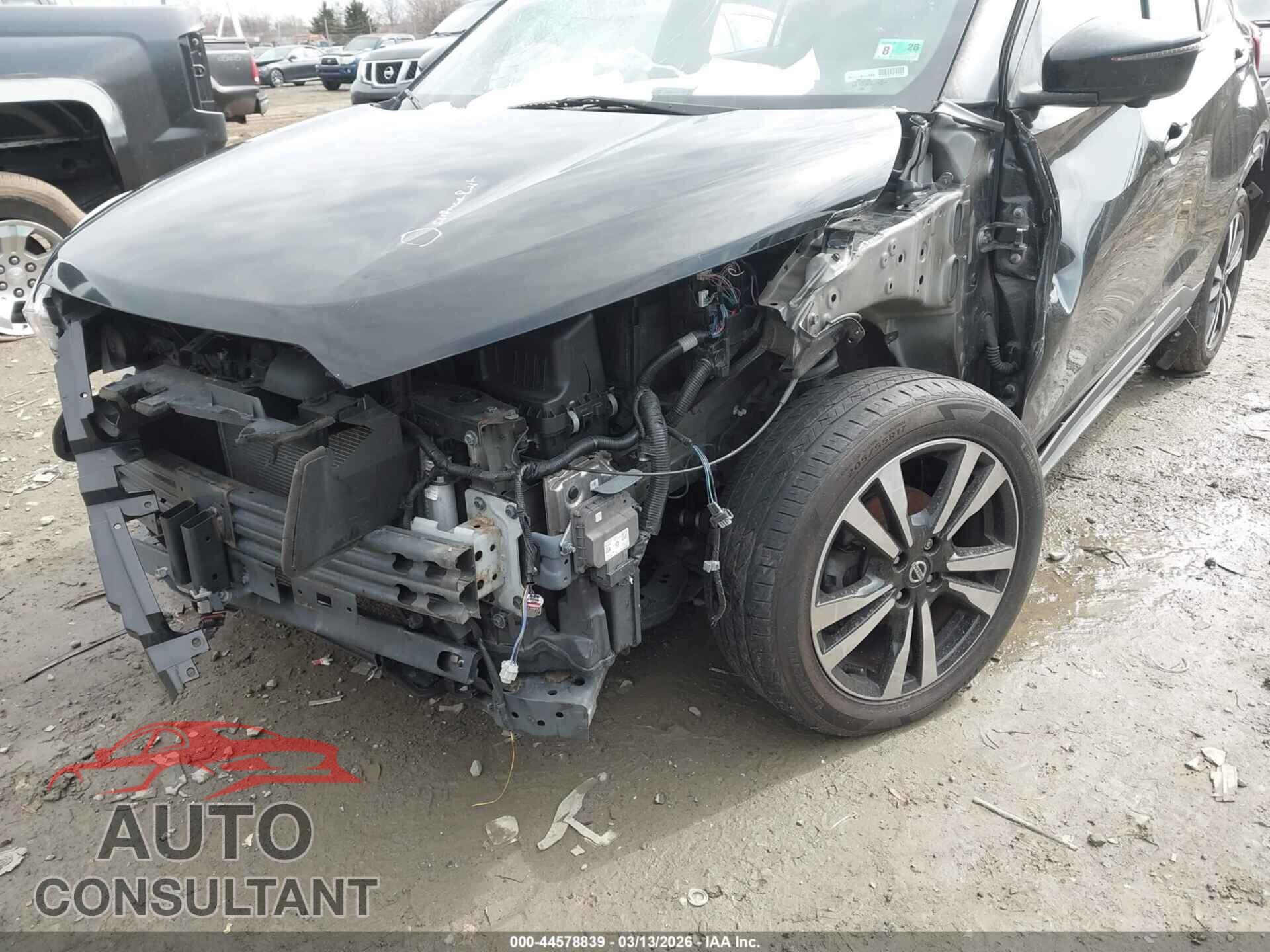 NISSAN KICKS 2020 - 3N1CP5DV5LL526873