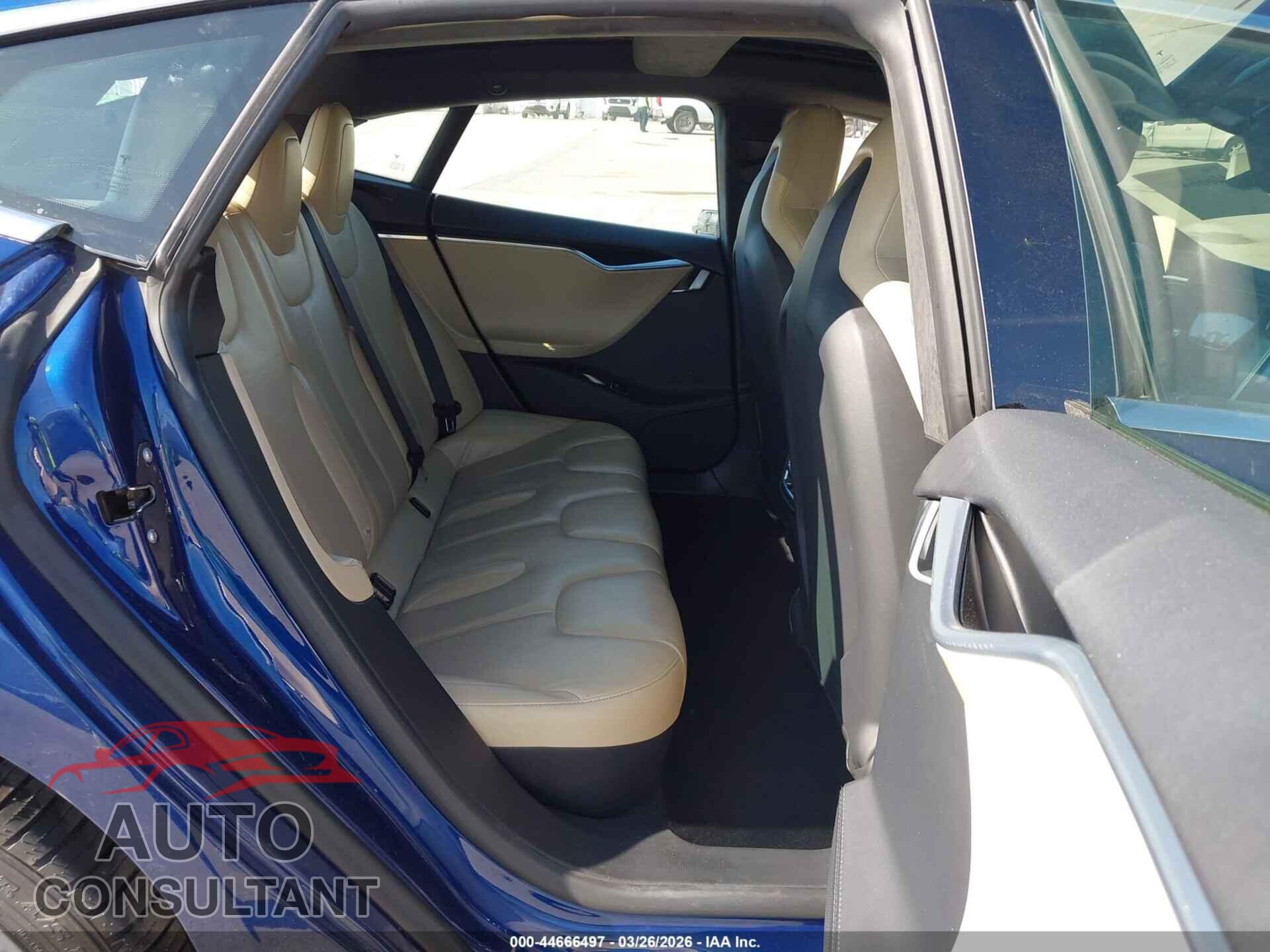 TESLA MODEL S 2015 - 5YJSA1S23FF088031