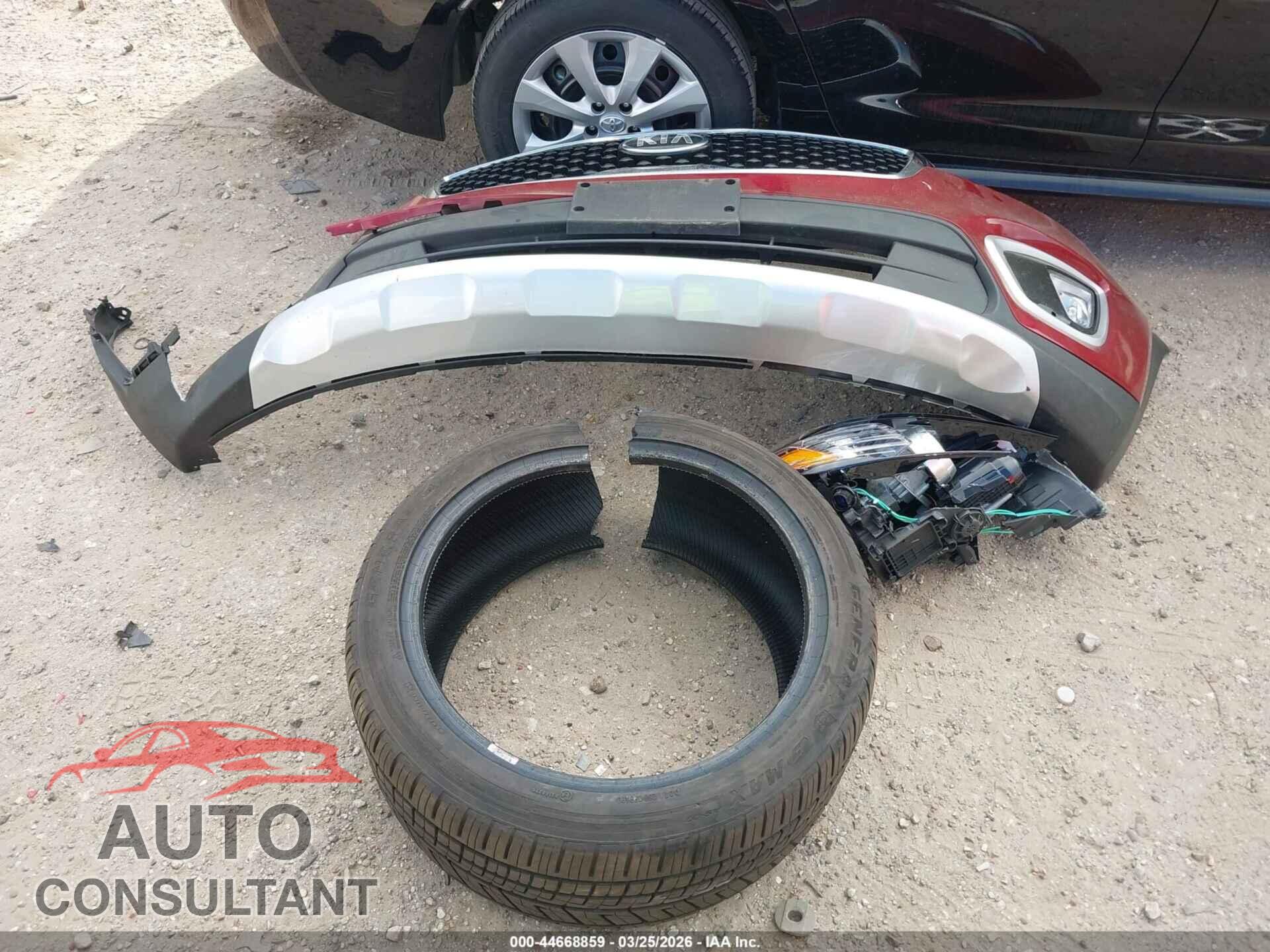 KIA SORENTO 2018 - 5XYPH4A59JG395672