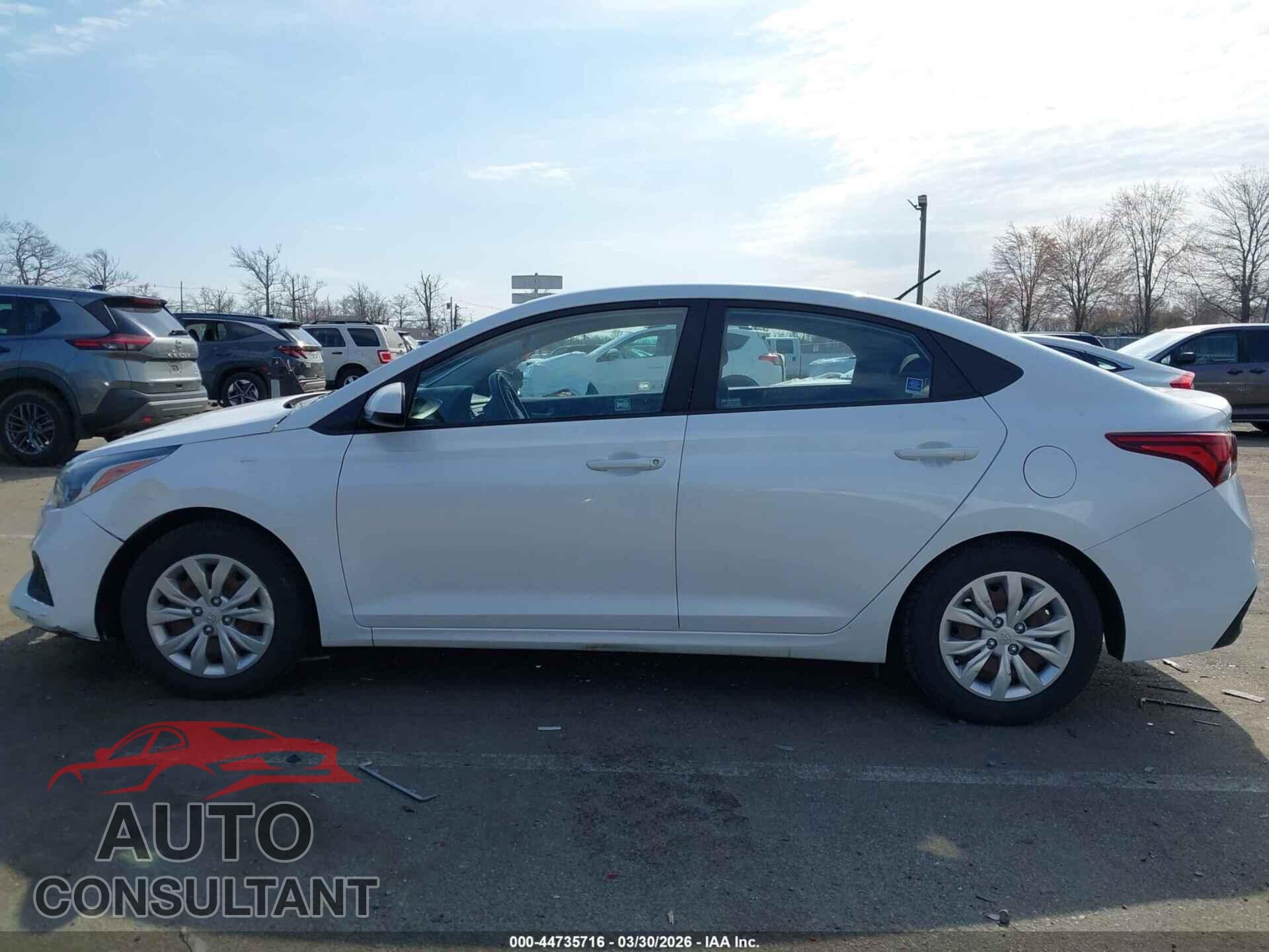 HYUNDAI ACCENT 2018 - 3KPC24A30JE025464