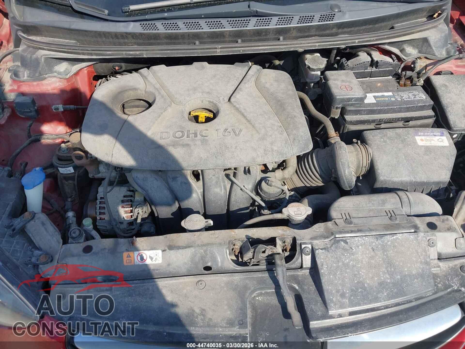 HYUNDAI ELANTRA 2013 - KMHDH4AE8DU606975