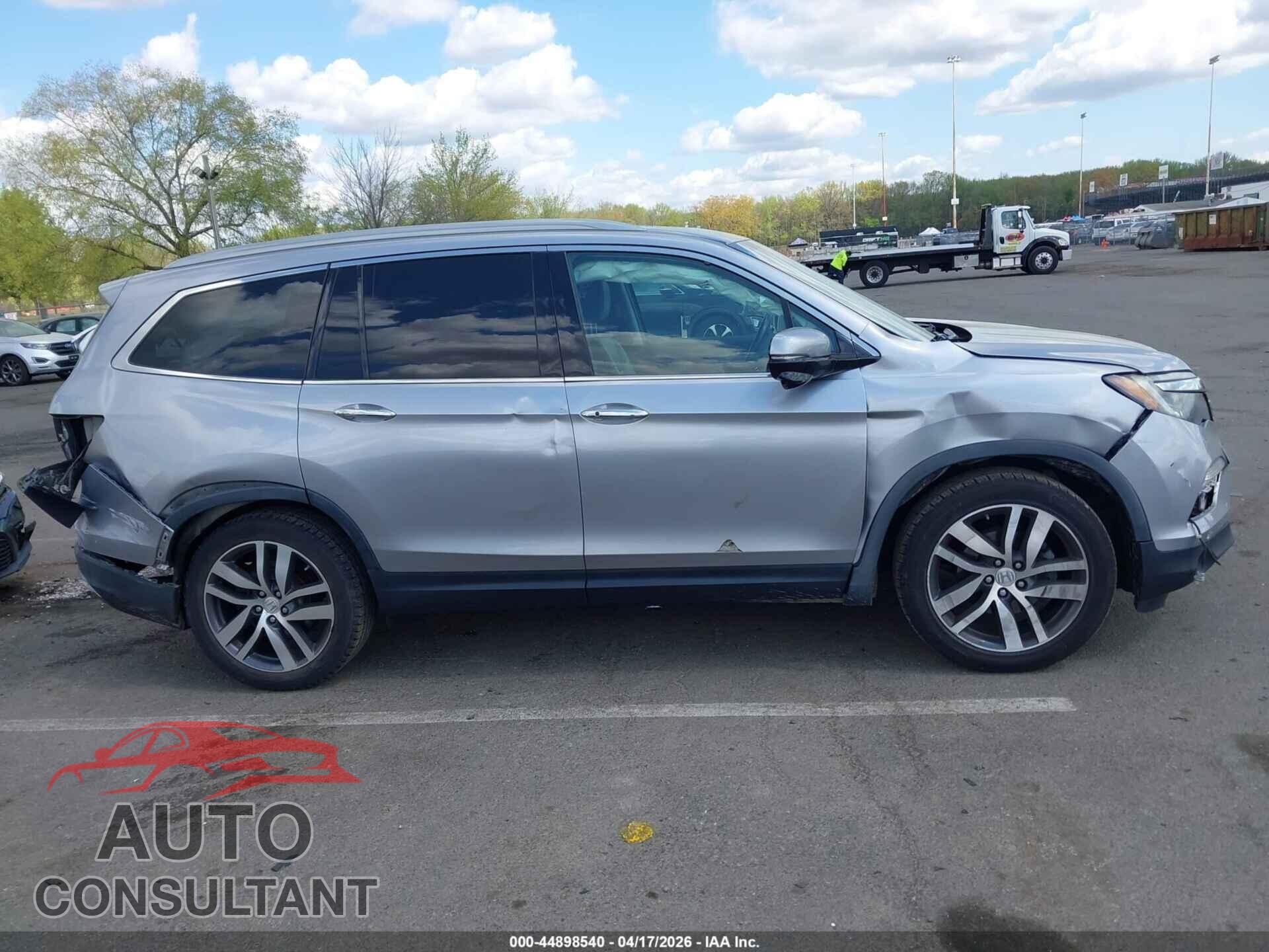 HONDA PILOT 2016 - 5FNYF6H95GB117138