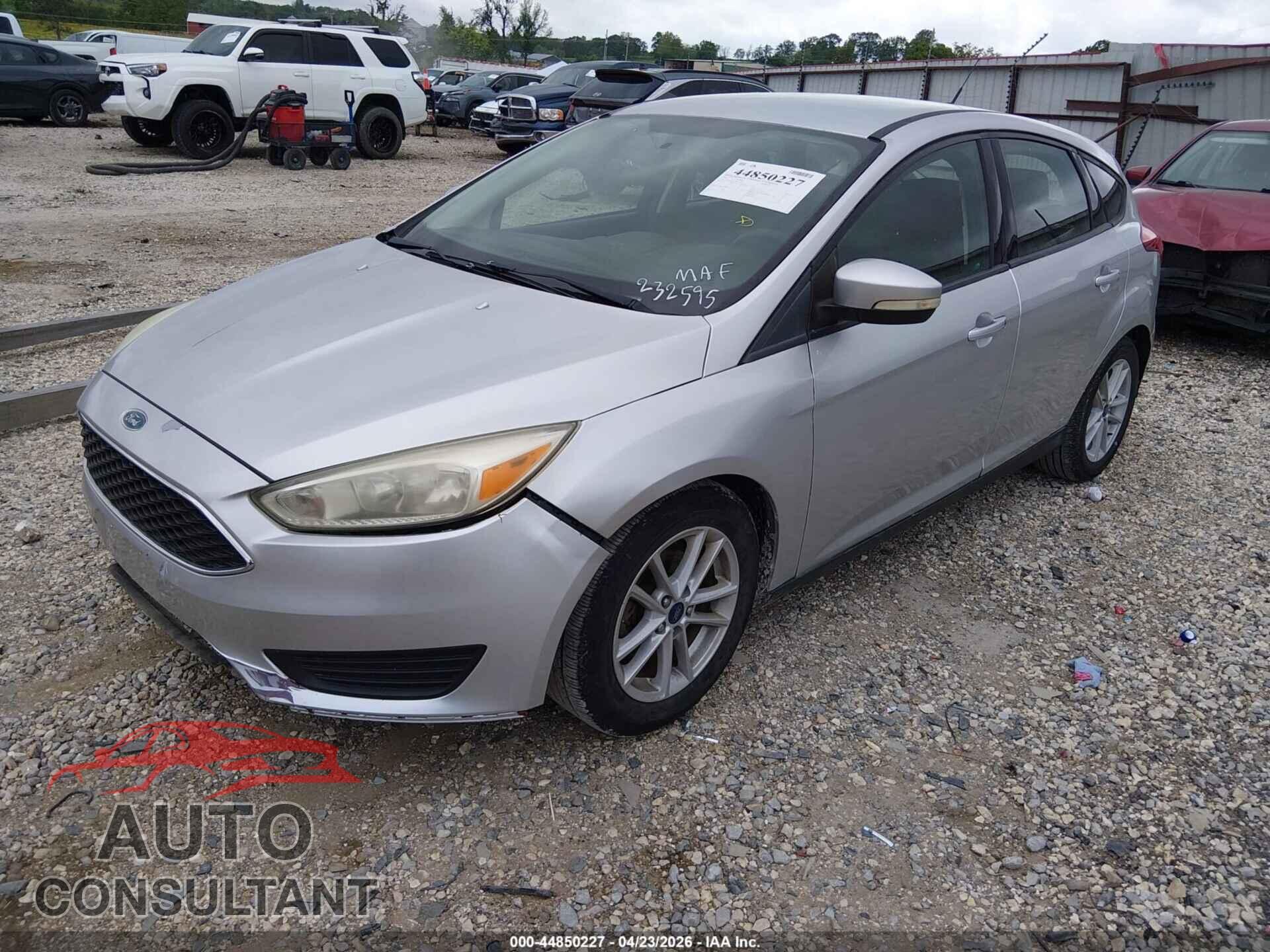 FORD FOCUS 2017 - 1FADP3K22HL232595
