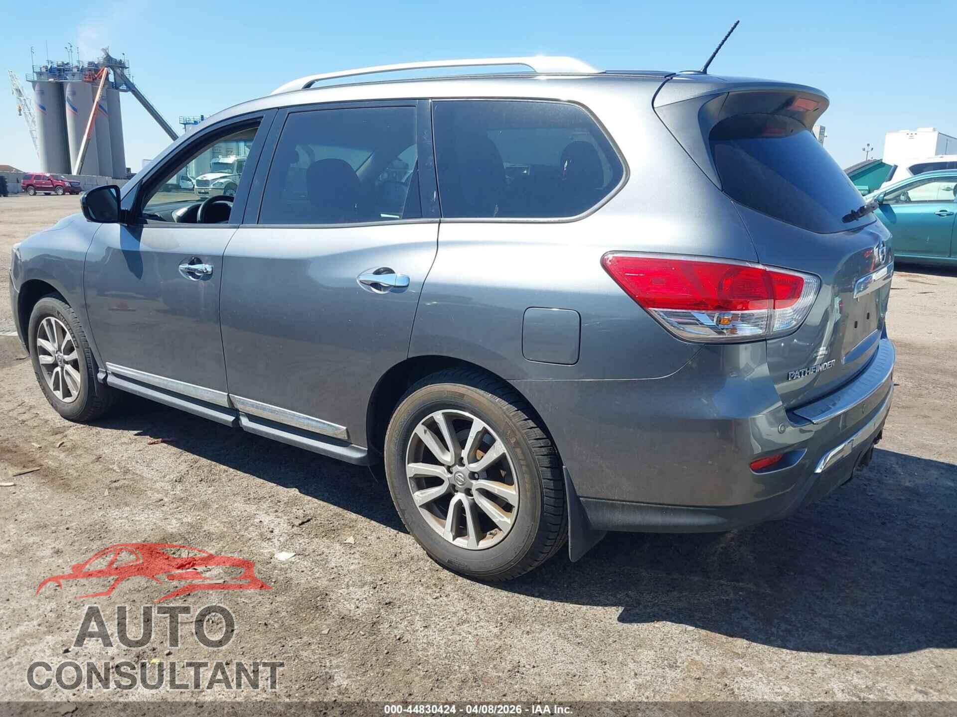 NISSAN PATHFINDER 2015 - 5N1AR2MM6FC717038
