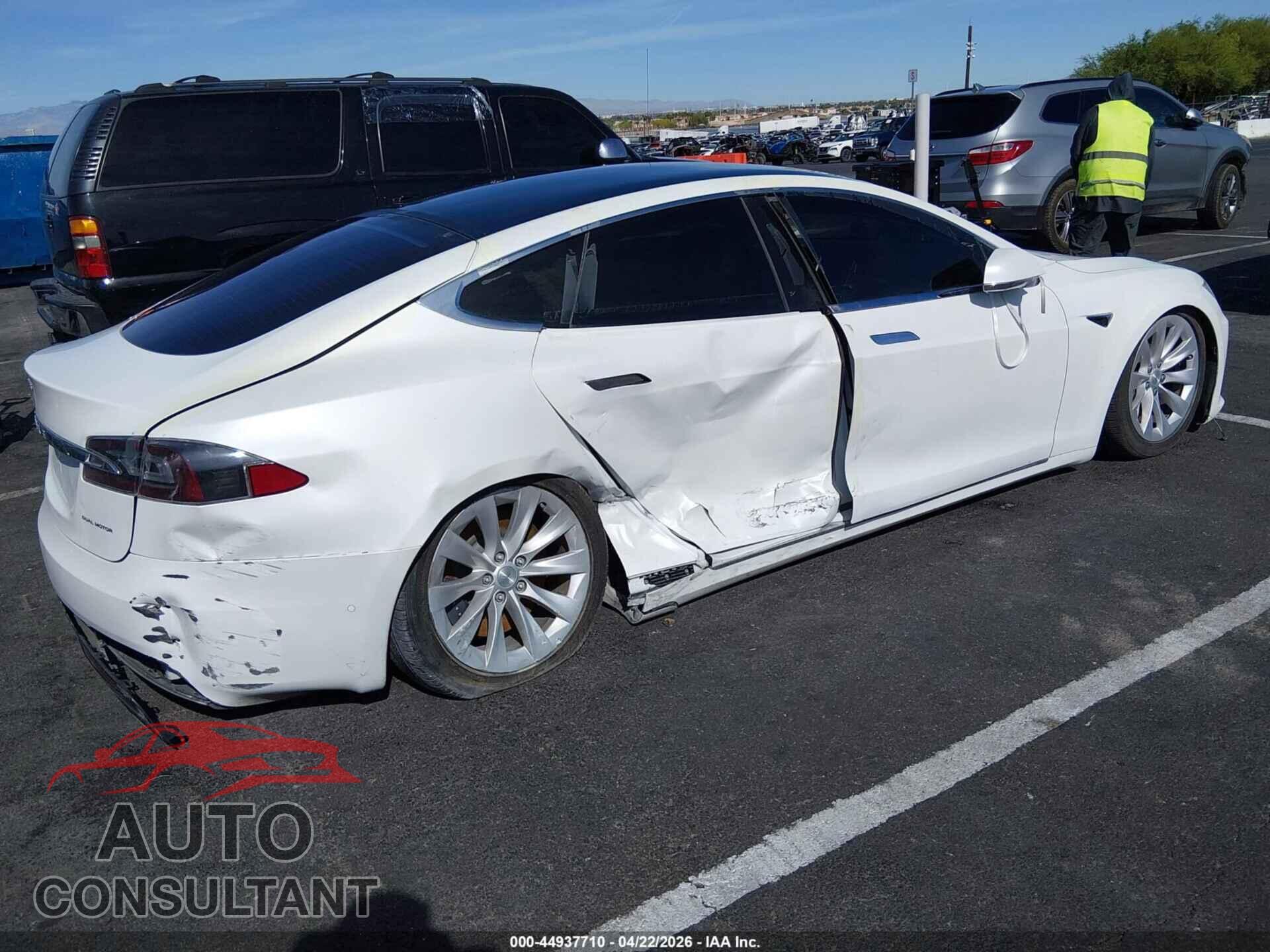 TESLA MODEL S 2020 - 5YJSA1E29LF363750