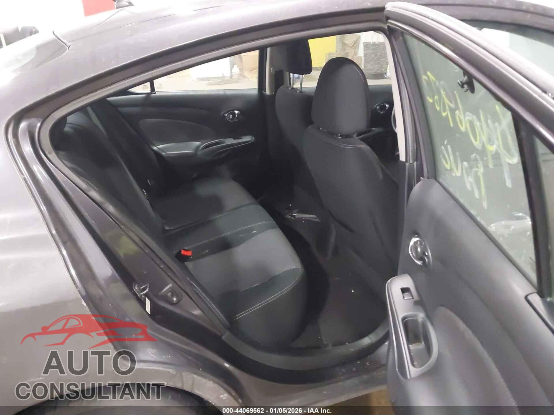 NISSAN VERSA 2015 - 3N1CN7AP1FL911665
