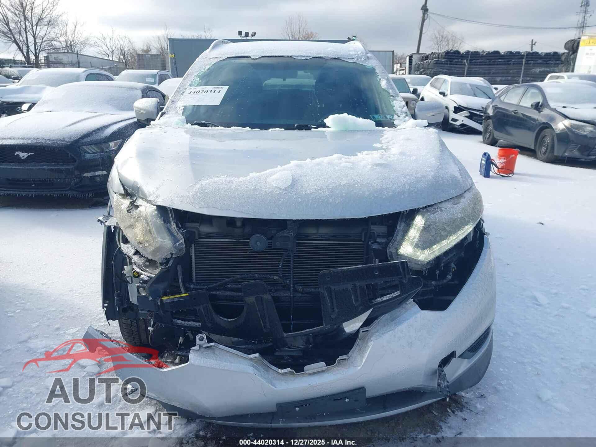 NISSAN ROGUE 2015 - KNMAT2MV7FP549577