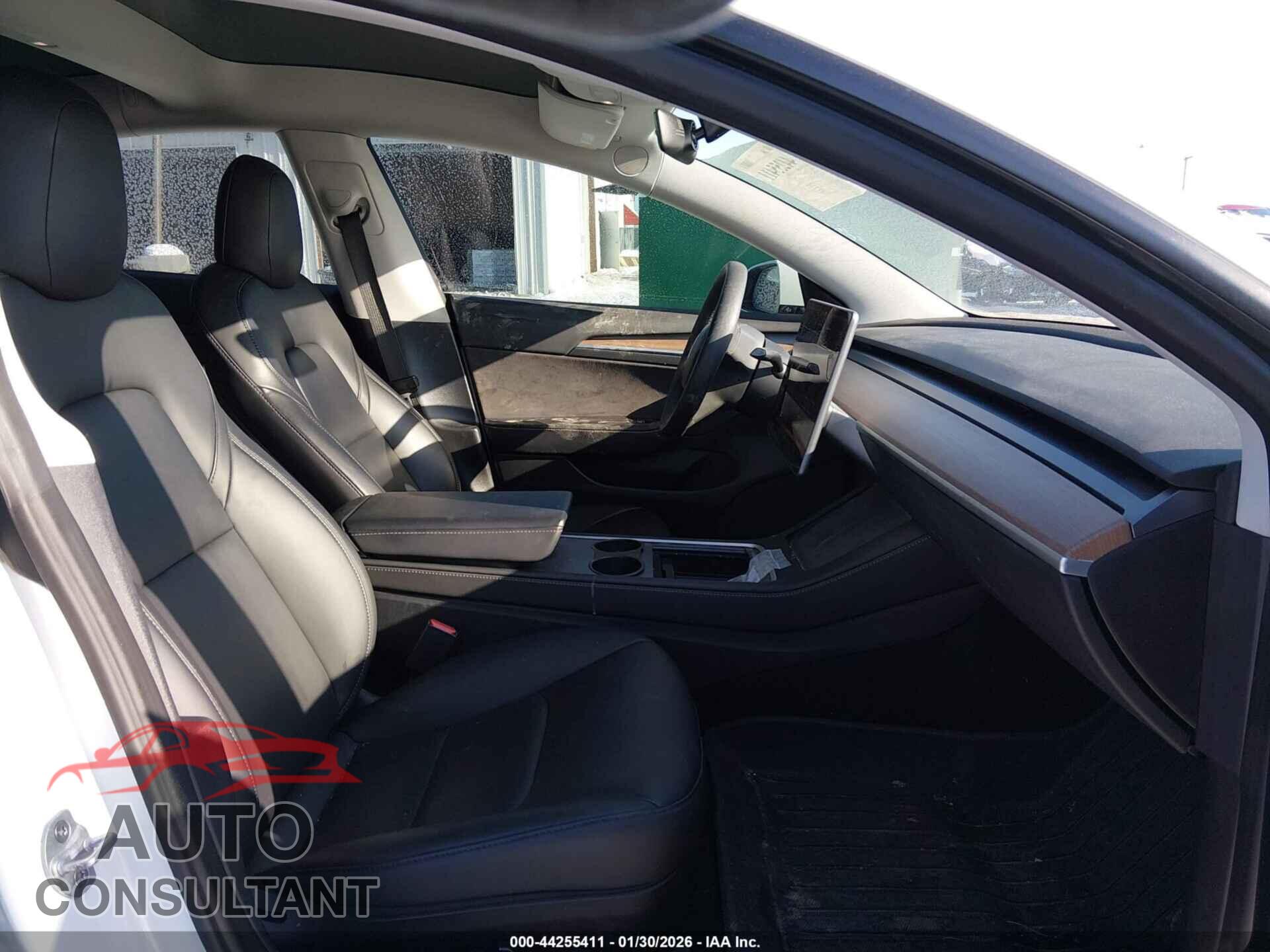 TESLA MODEL 3 2023 - 5YJ3E1EC1PF384762