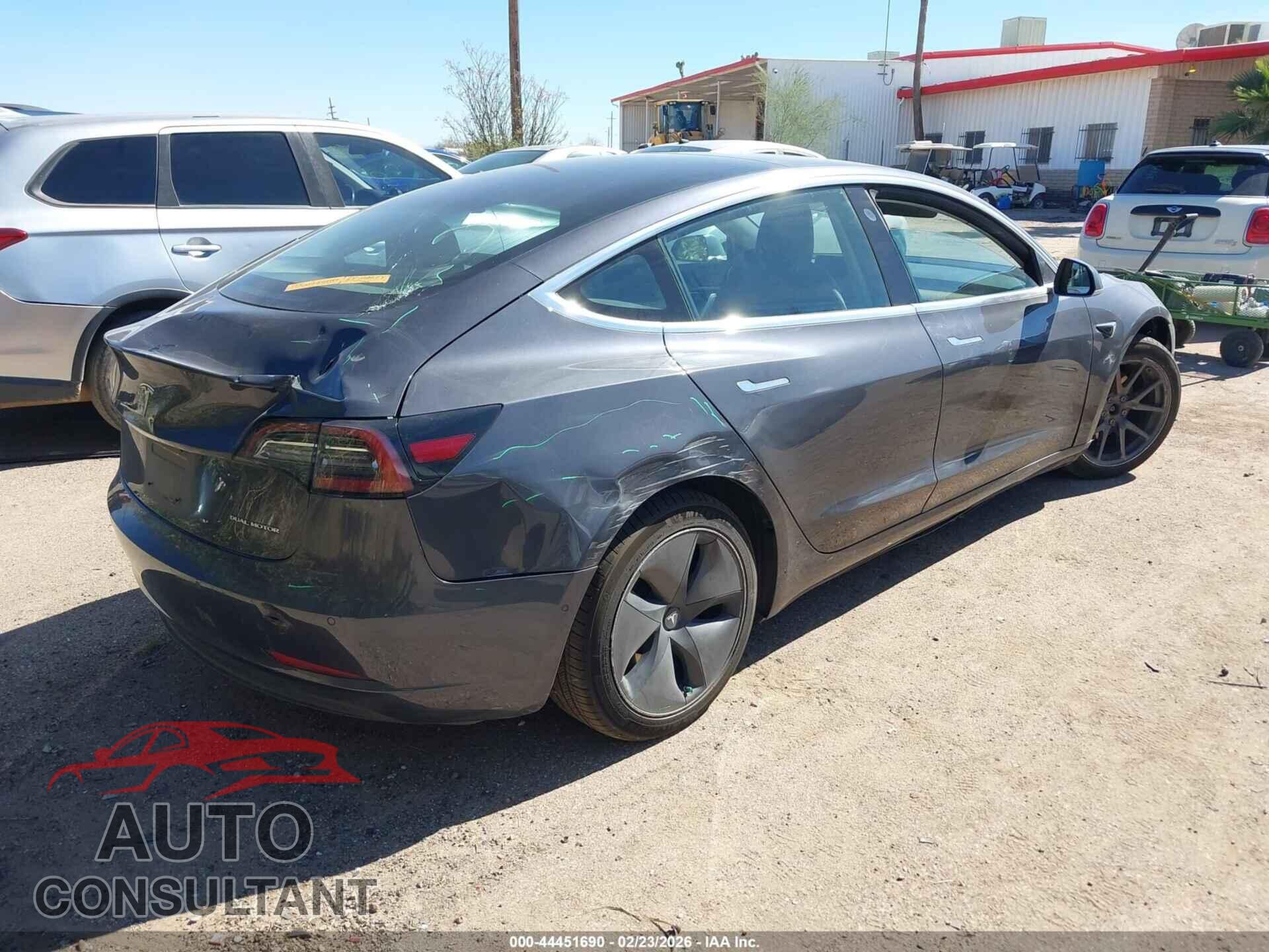 TESLA MODEL 3 2018 - 5YJ3E1EB5JF131362