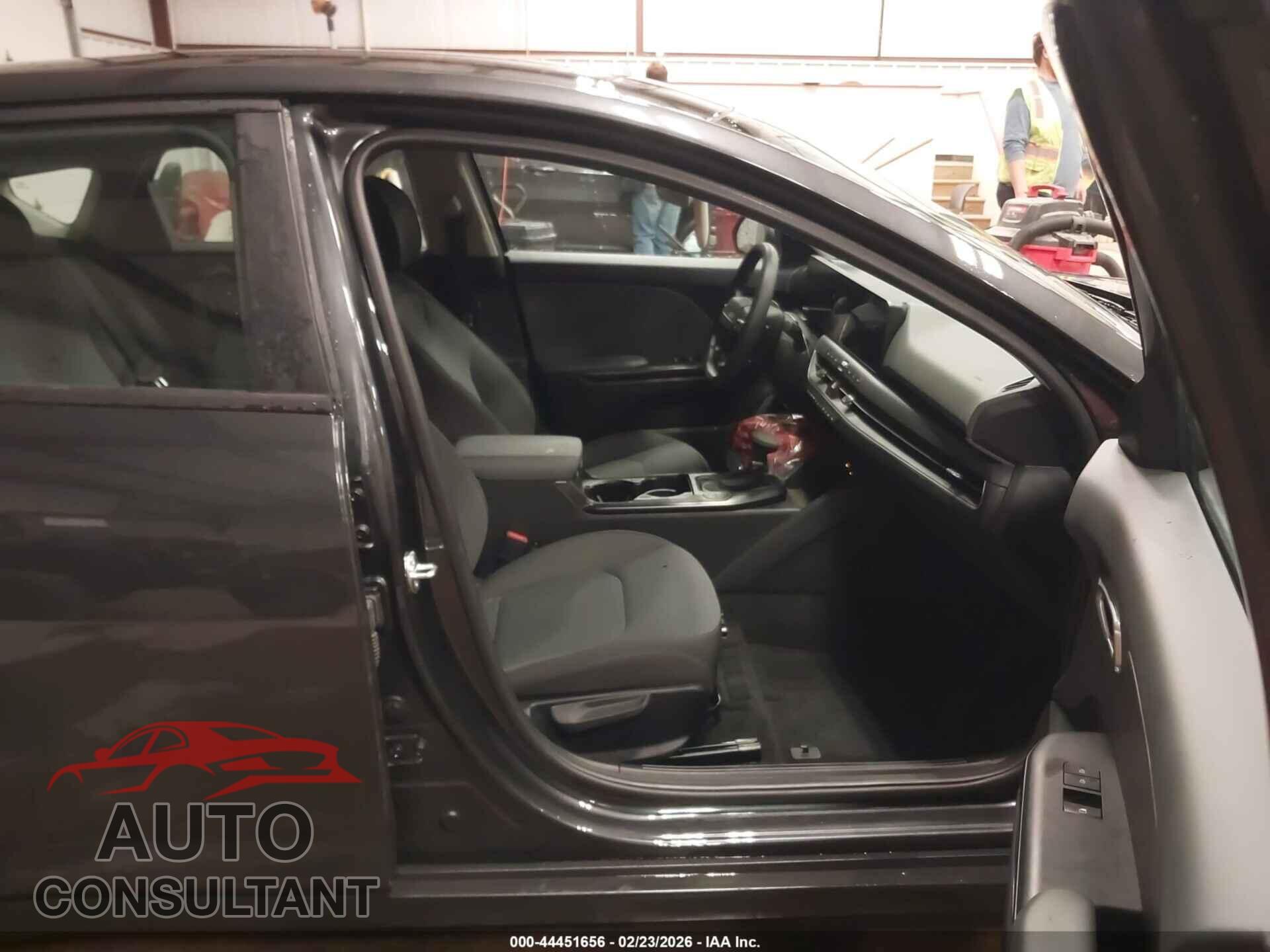 KIA K4 2025 - 3KPFT4DE4SE025542