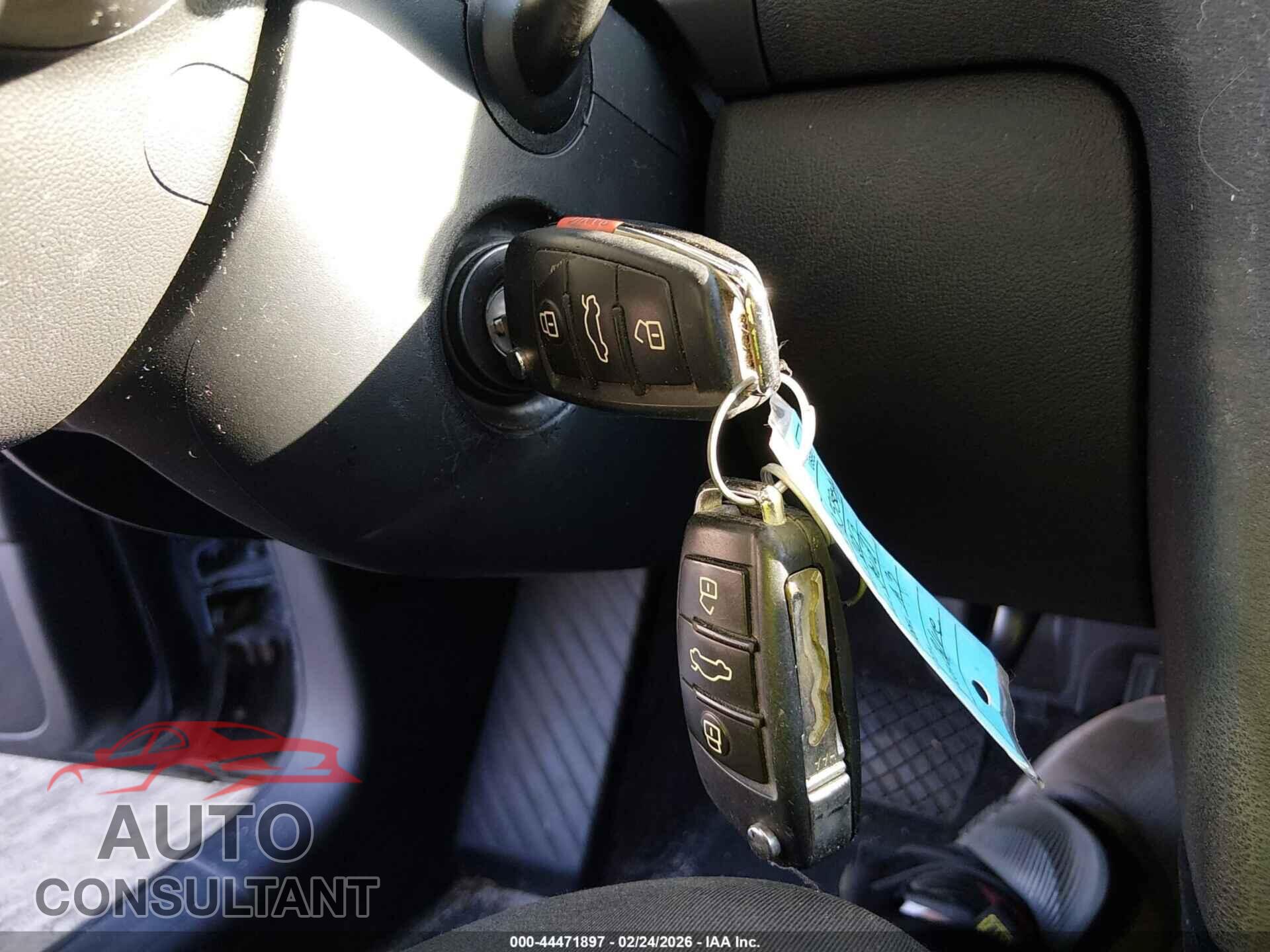 AUDI A3 2013 - WAUBJAFM1DA004111