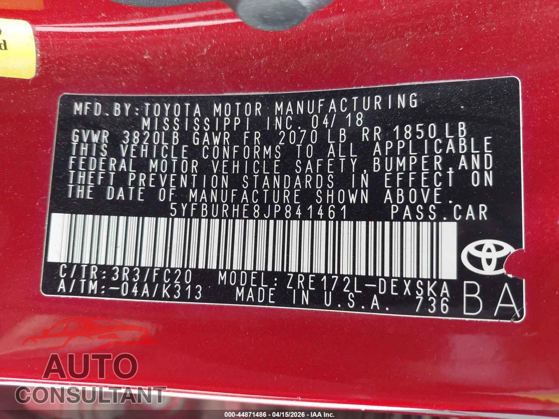 TOYOTA COROLLA 2018 - 5YFBURHE8JP841461