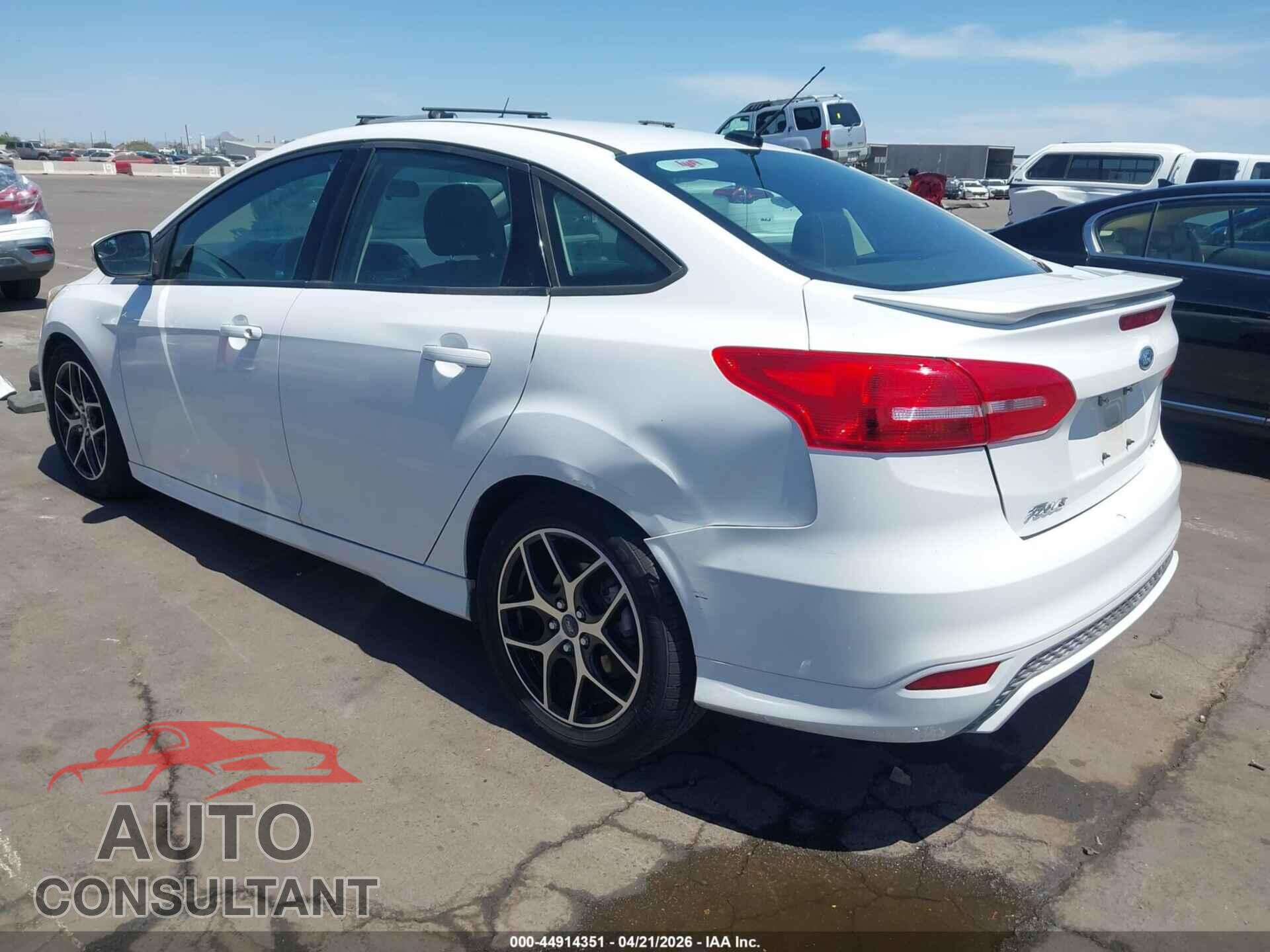 FORD FOCUS 2016 - 1FADP3F26GL203268