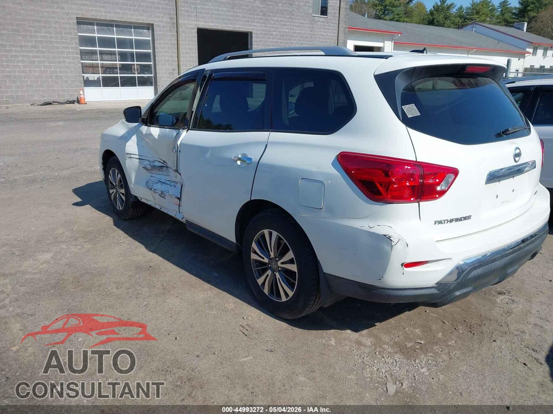 NISSAN PATHFINDER 2017 - 5N1DR2MM2HC907466