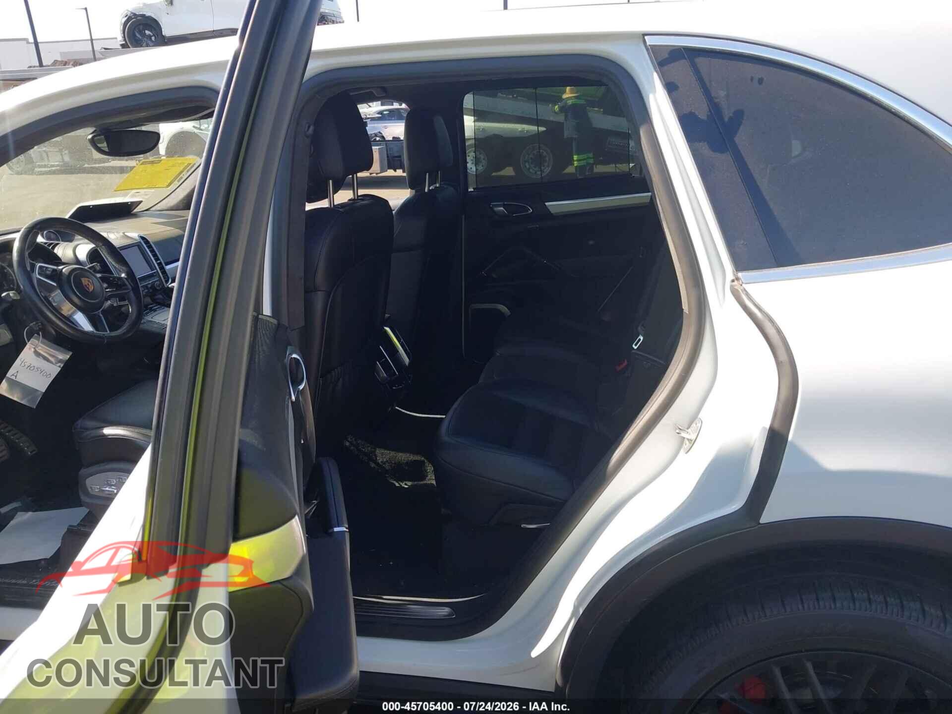 PORSCHE CAYENNE 2015 - WP1AC2A24FLA80531