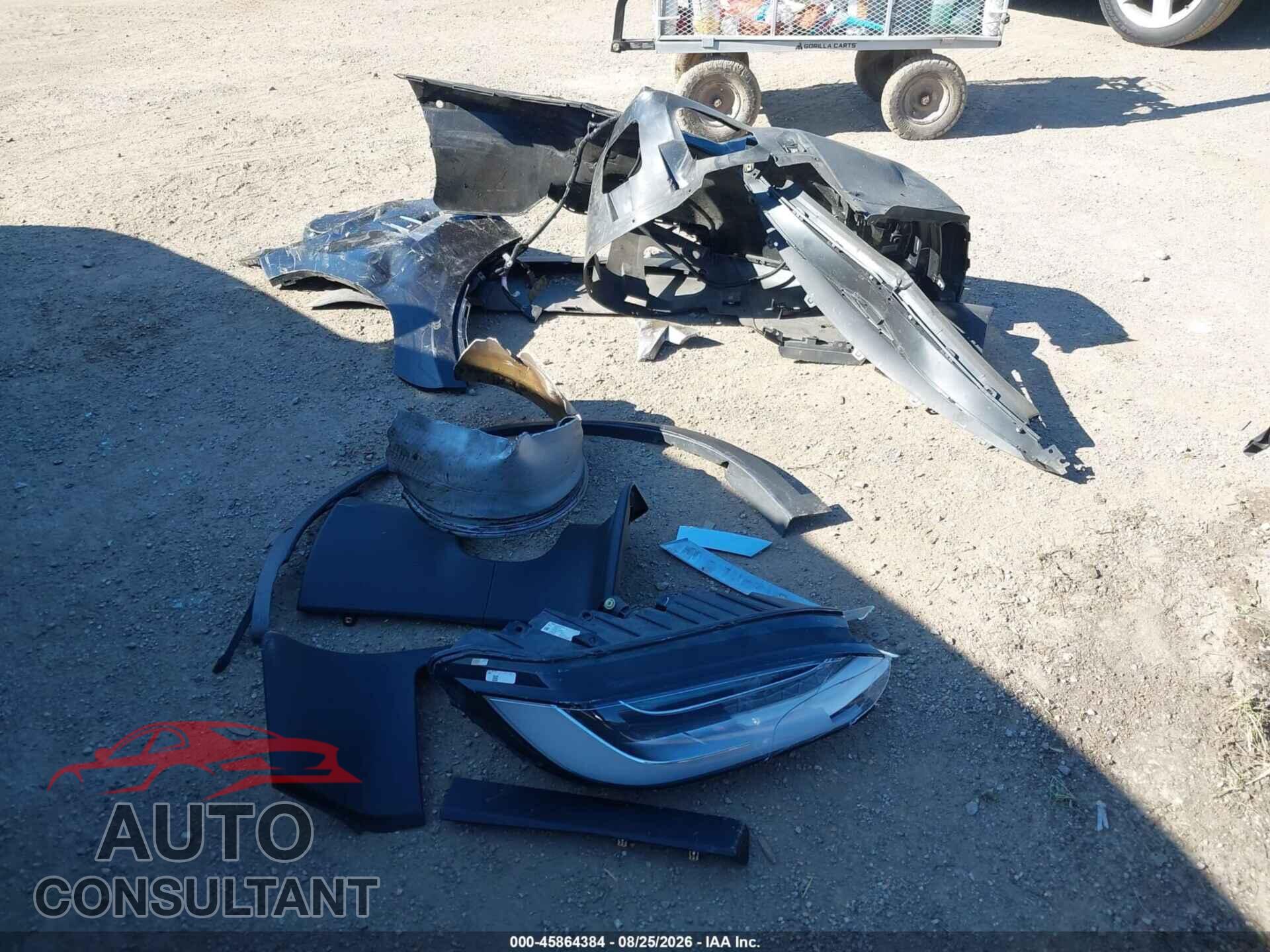 TESLA MODEL X 2018 - 5YJXCAE28JF101313