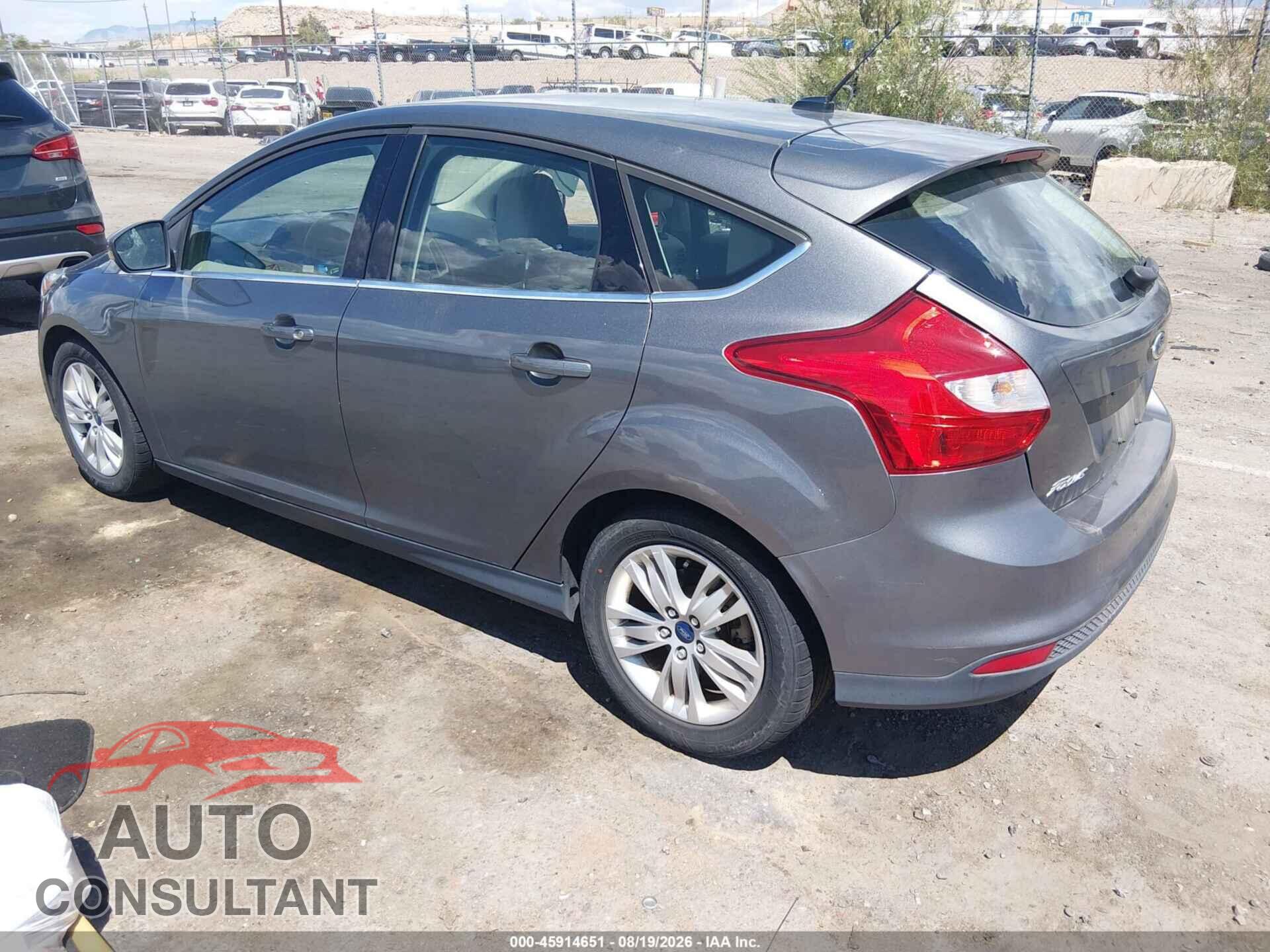 FORD FOCUS 2012 - 1FAHP3M26CL377680